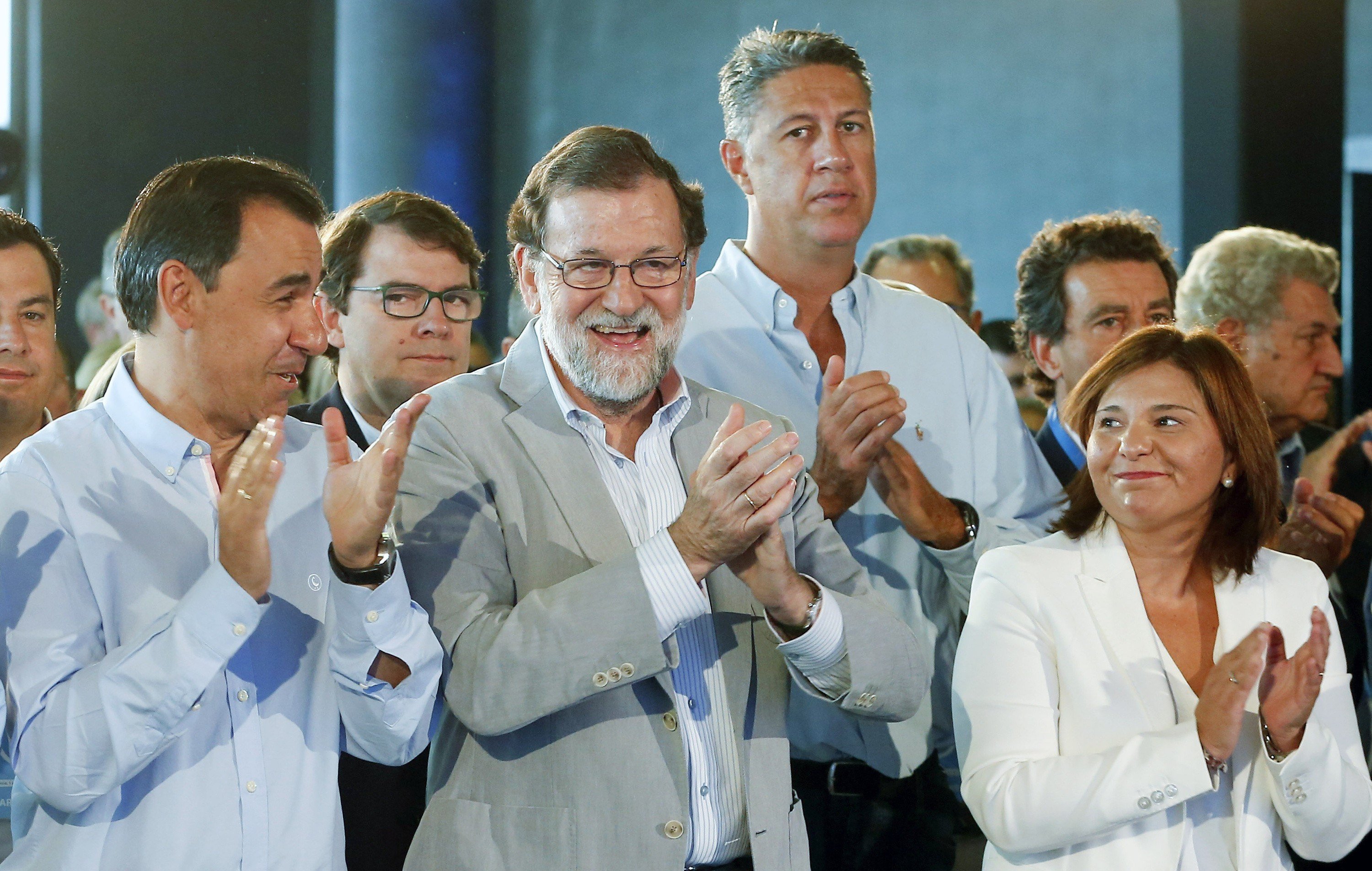 Rajoy: "El Govern està segrestat per radicals"