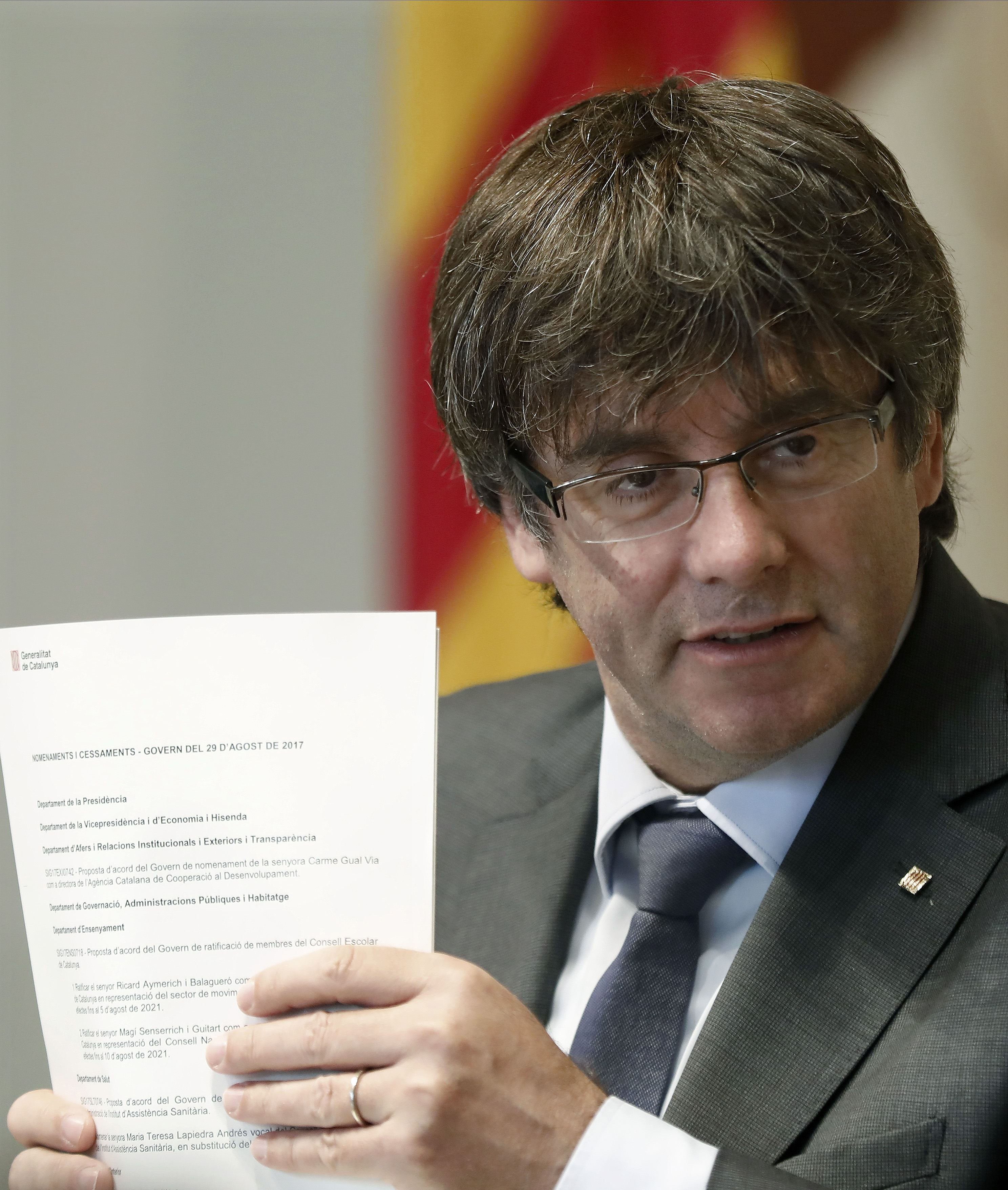 Puigdemont responde al duro discurso de Rajoy: "Está en marcha la operación provocación"