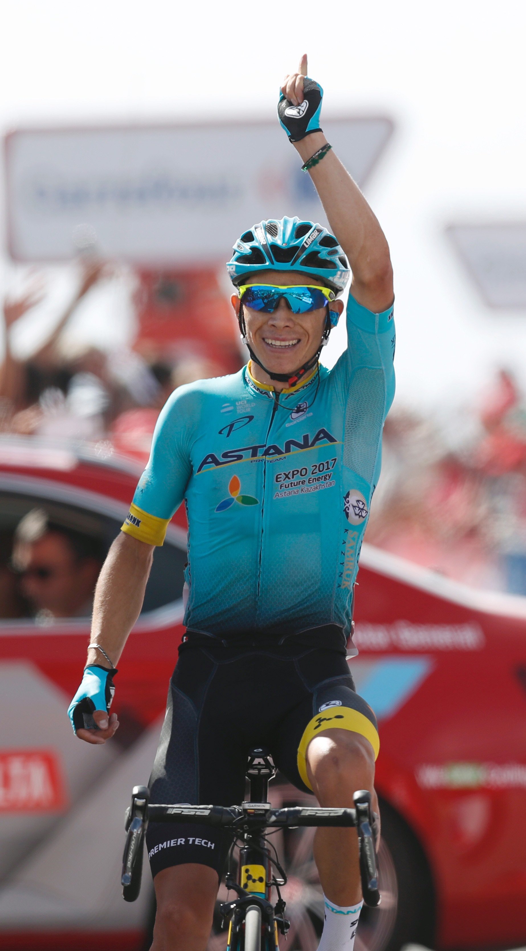Superman López torna a volar a Sierra Nevada