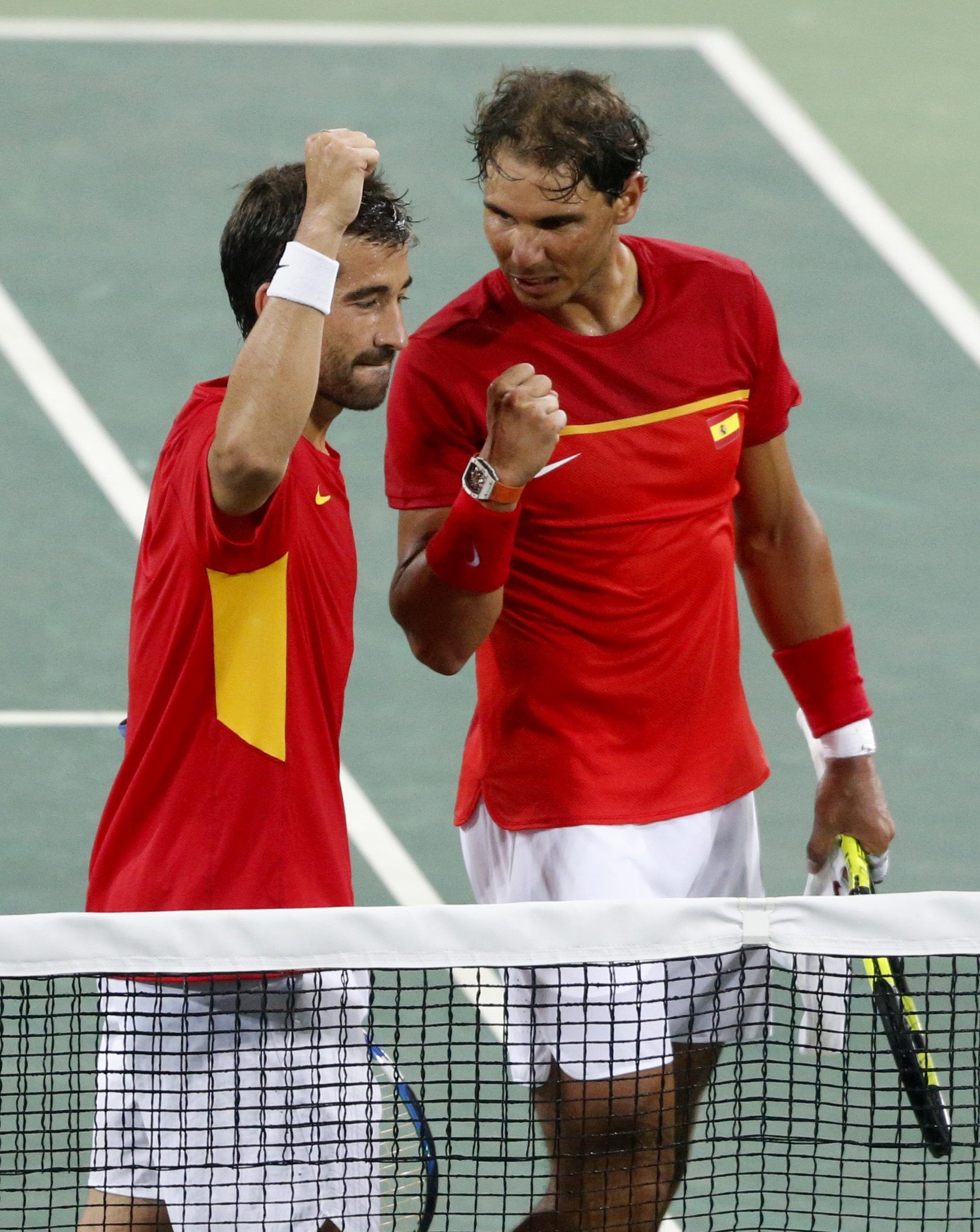 El catalán Marc López y Rafa Nadal lucharán por el oro