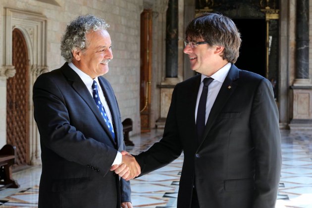 Puigdemont i el premi Nobel 2015, Ahmed Galai Puigdemont i el premi Nobel 2015, Ahmed Galai