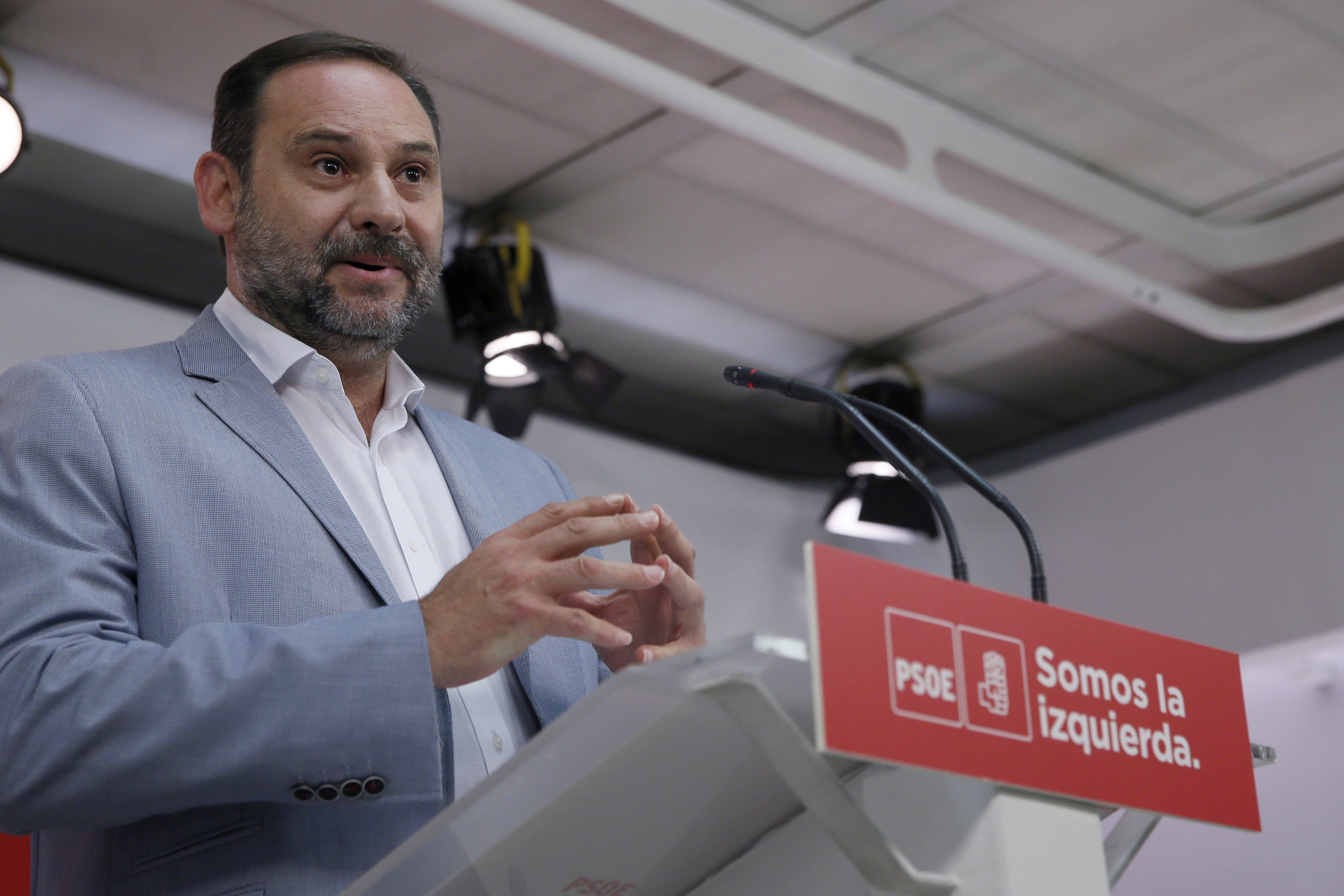 Vídeo: El secretari d'Organització del PSOE no sap el nom del PSC