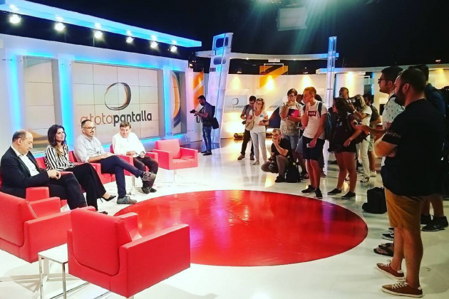 Nuria Roca en toda pantalla presentacio tv3