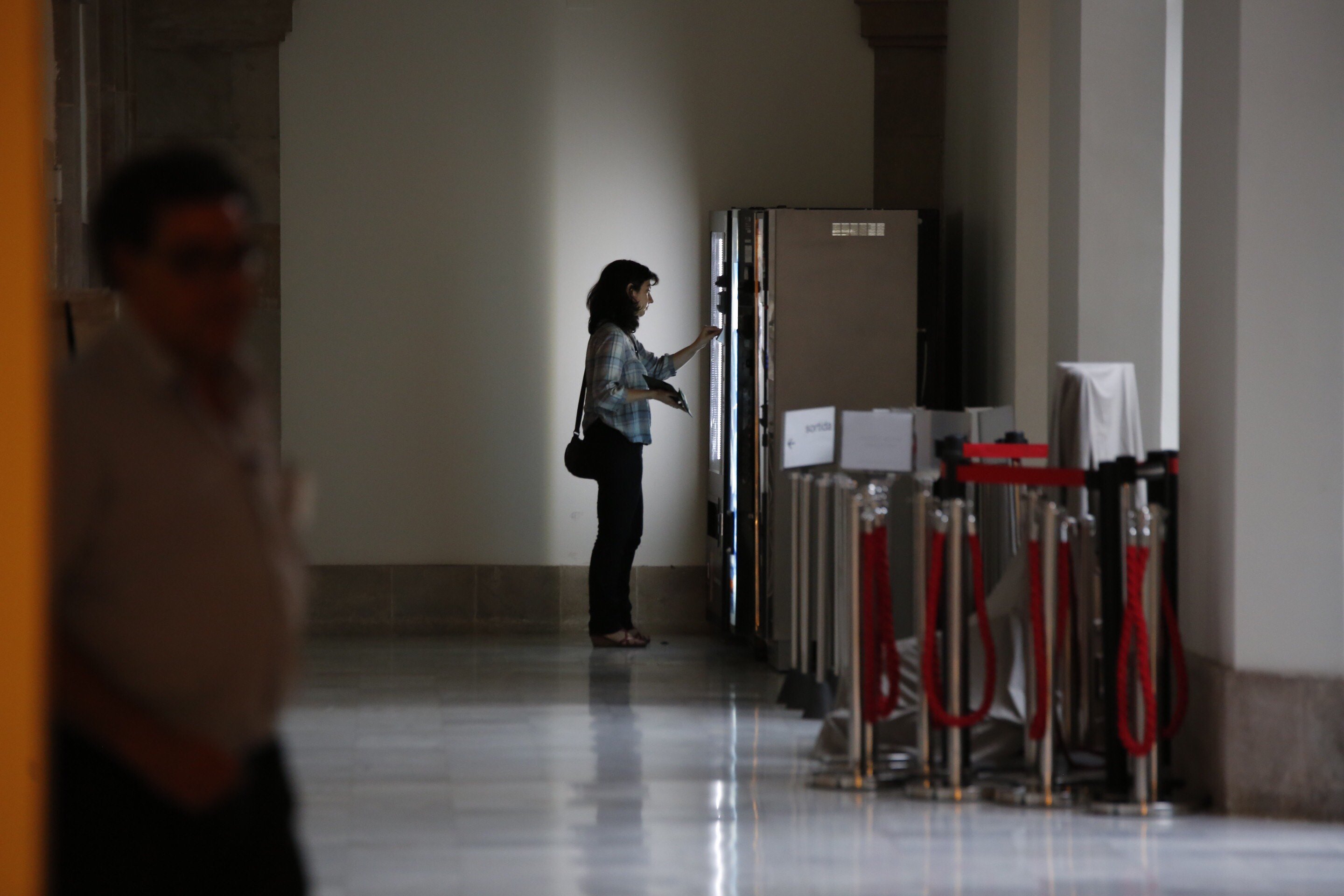 El bar del Parlament esgota totes les existències