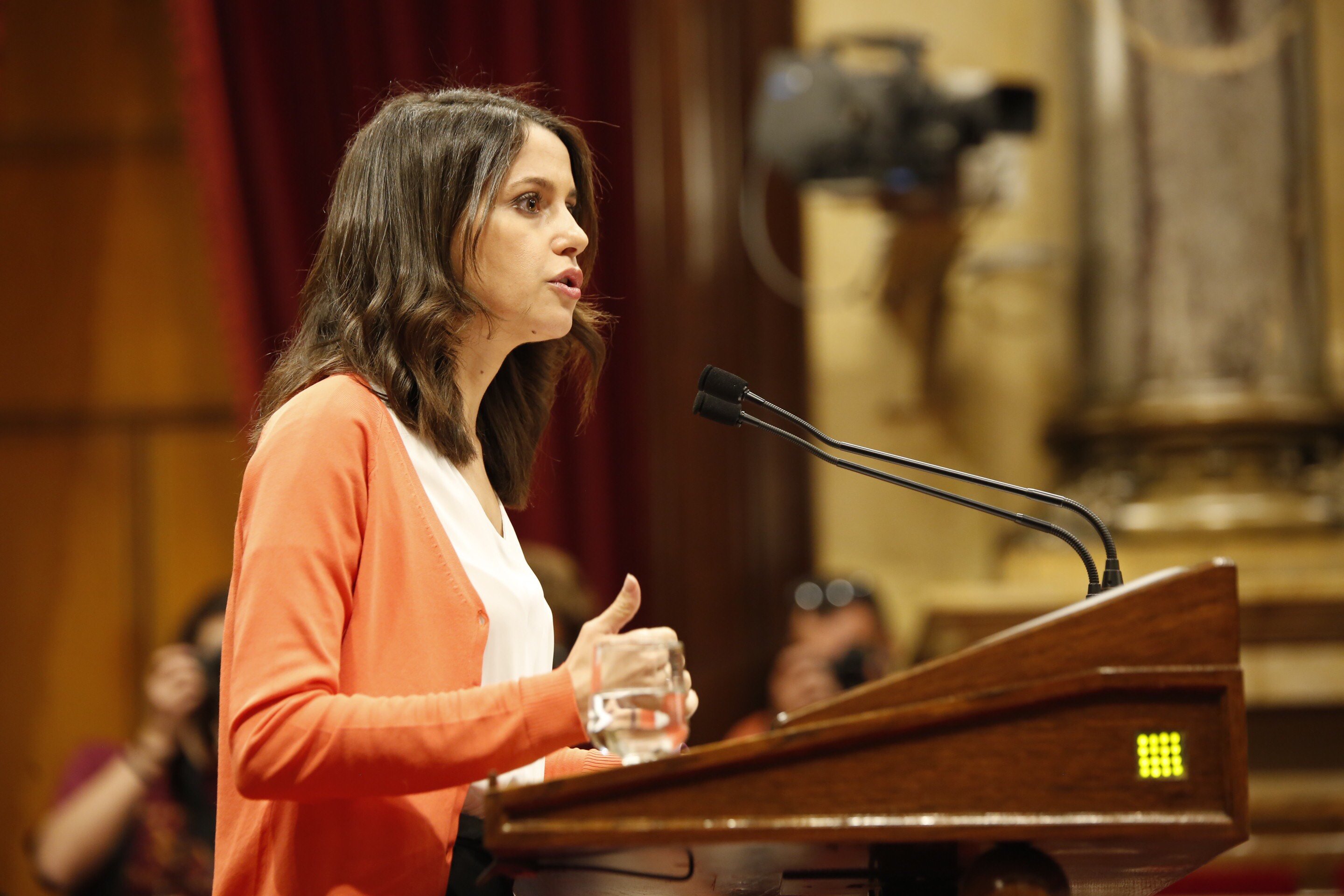 Ciutadans anuncia una moción de censura contra Puigdemont
