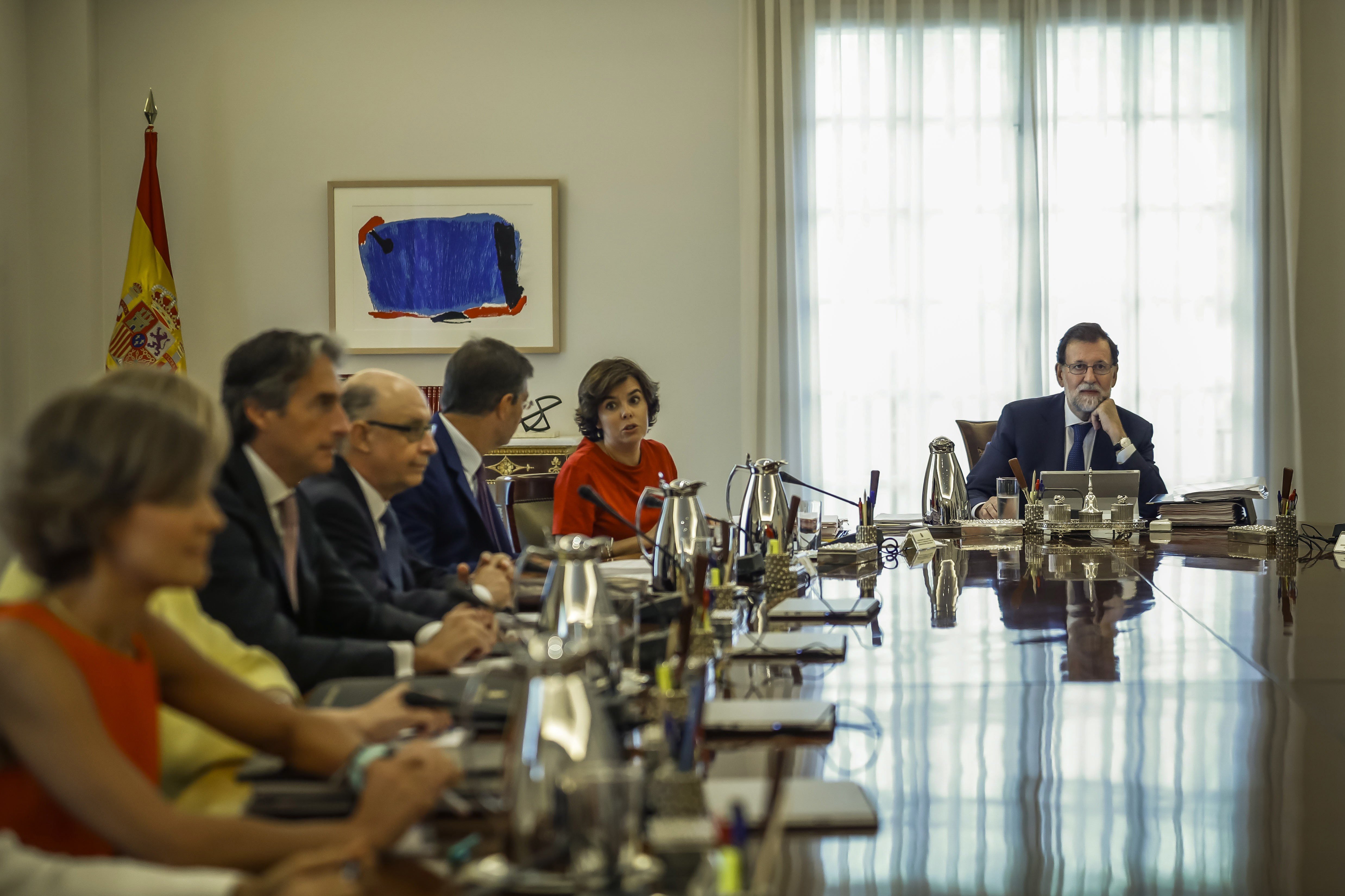 Así se deshace Rajoy de archivos de la Moncloa