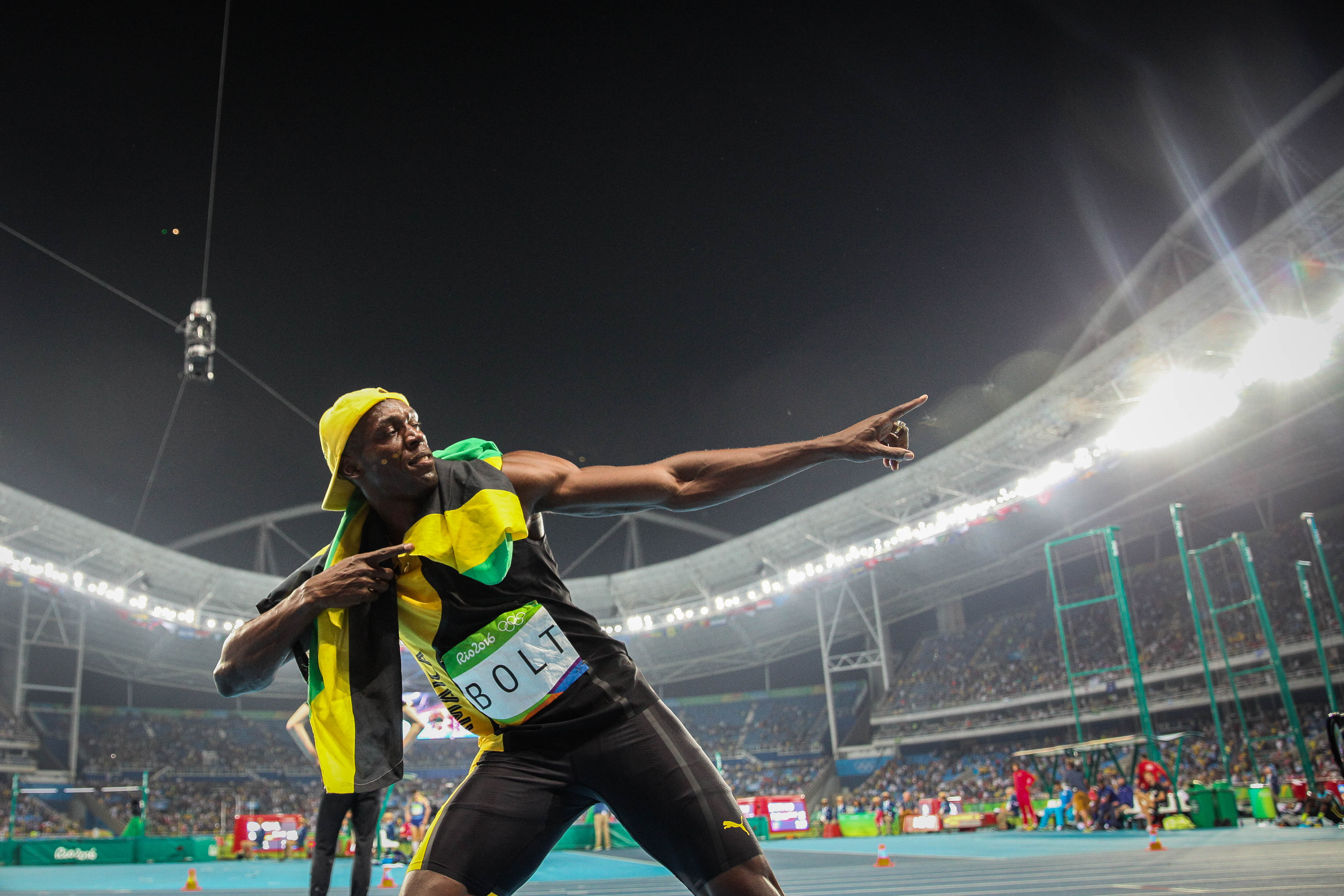 Usain Bolt vuelve a volar para colgarse el oro
