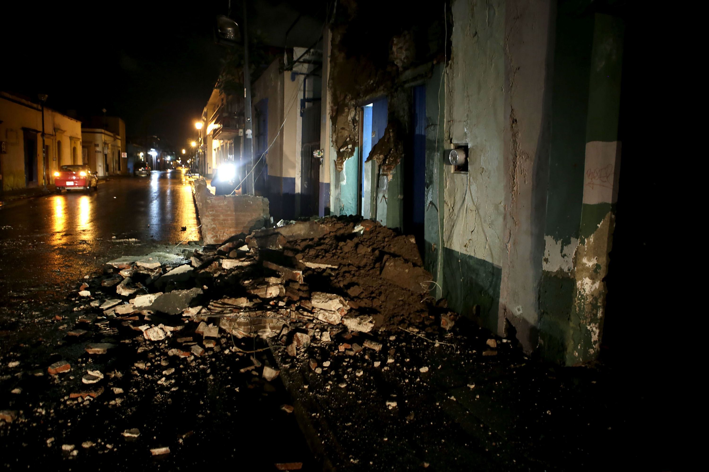 Més de 20 morts en un terratrèmol de magnitud 8,2 a la costa de Mèxic