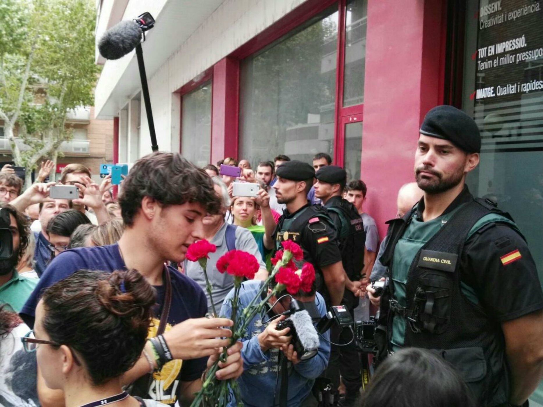 La proposta d'Antonio Baños per acompanyar la Guàrdia Civil