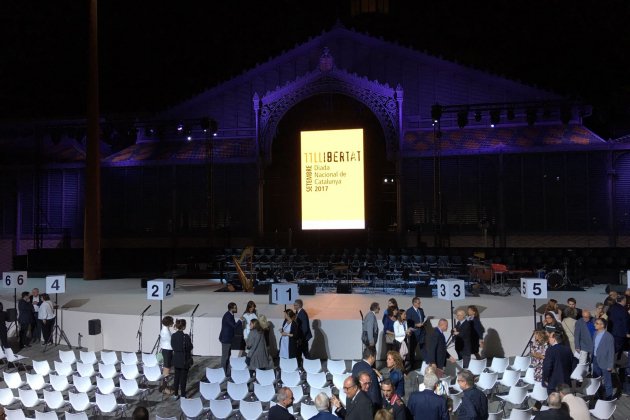 escenario acto festividad