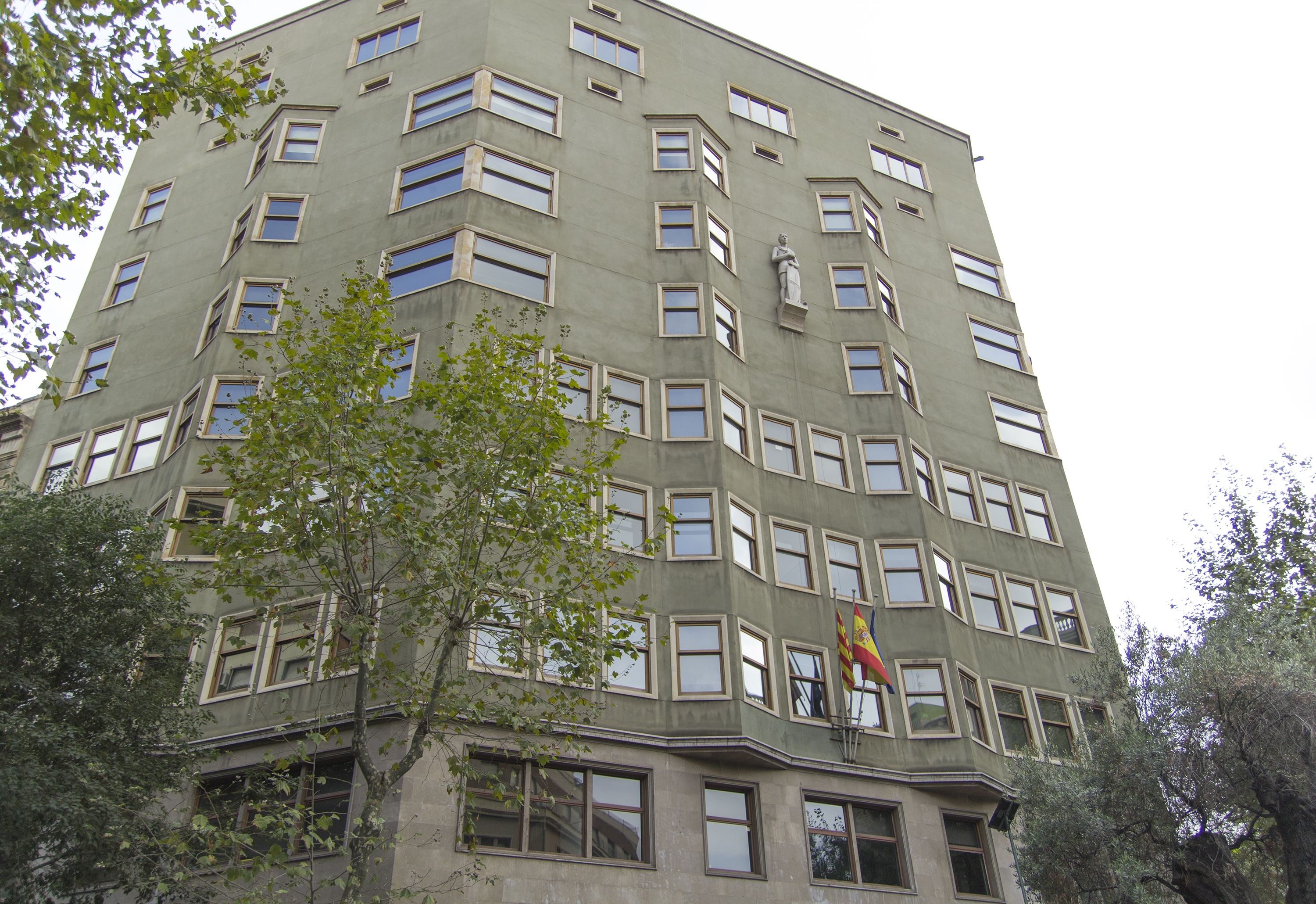 Els Mossos busquen micròfons a la Conselleria de Justícia