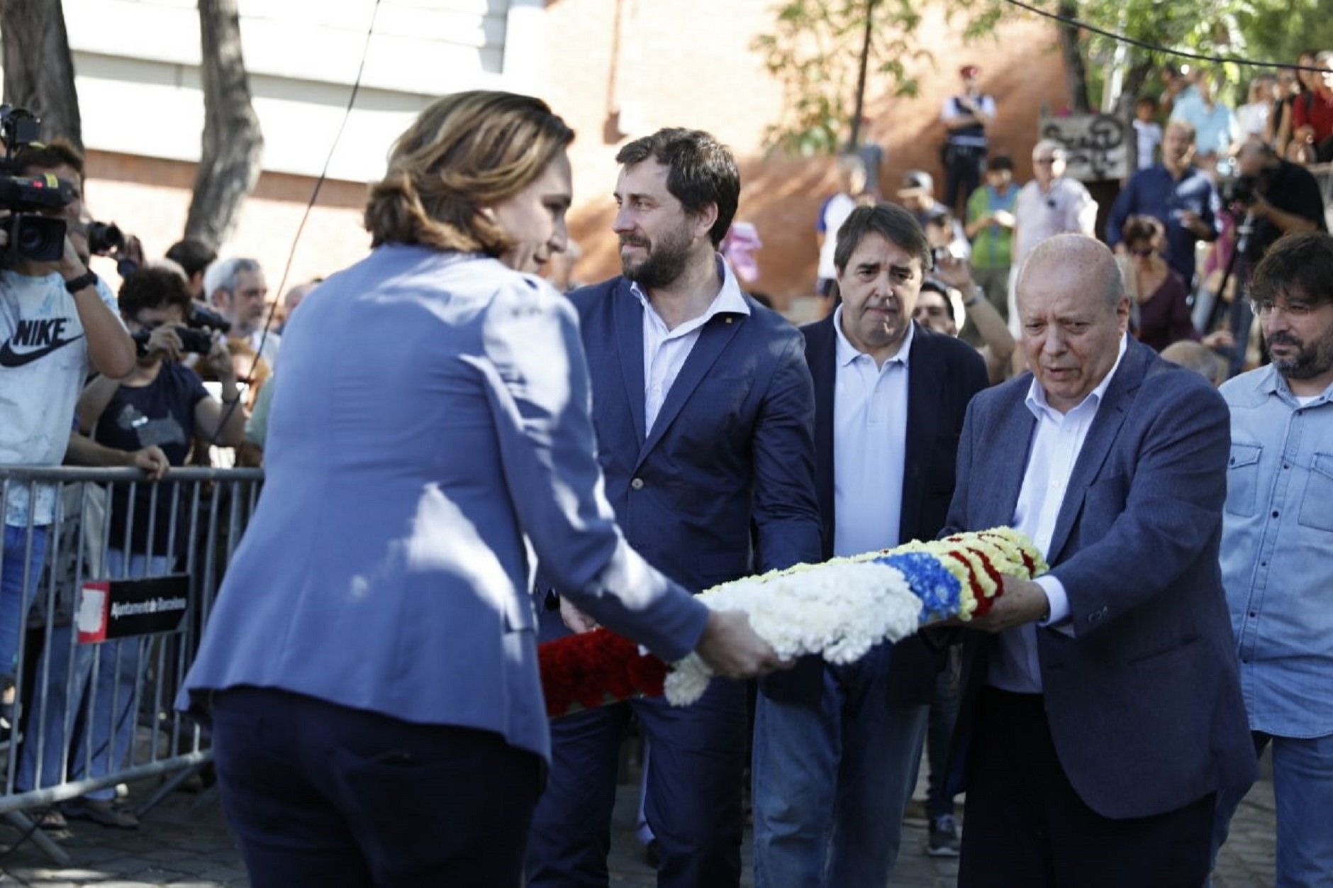 Colau y Comín (y Jordi Évole) homenajean a Salvador Allende