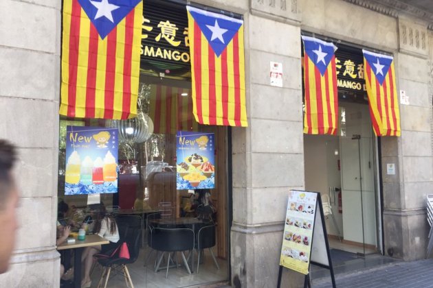 Xinès de la Ronda de Sant Pere / DG