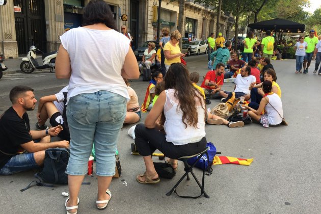 diada manifestants dinant   Iu Forn