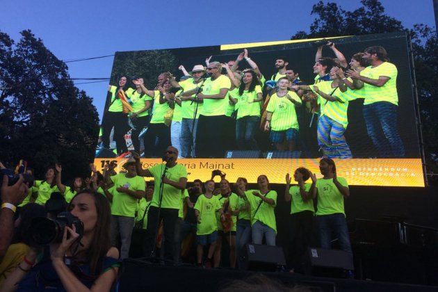 mainat diada   marta lasalas