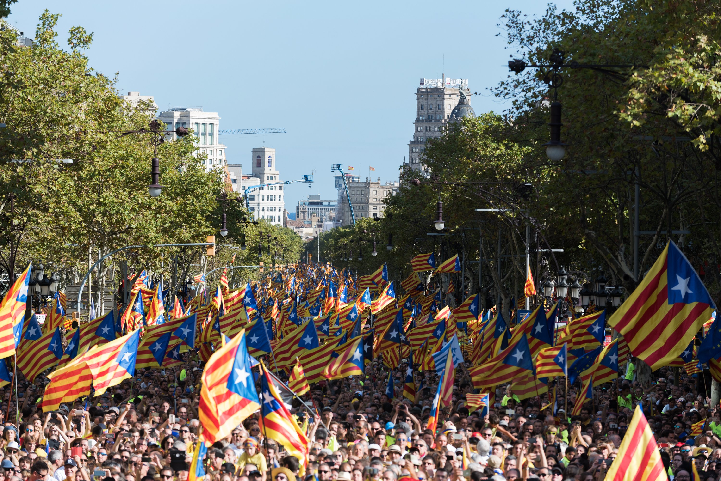 Vuit de cada deu catalans vol un referèndum pactat, segons 'El País'