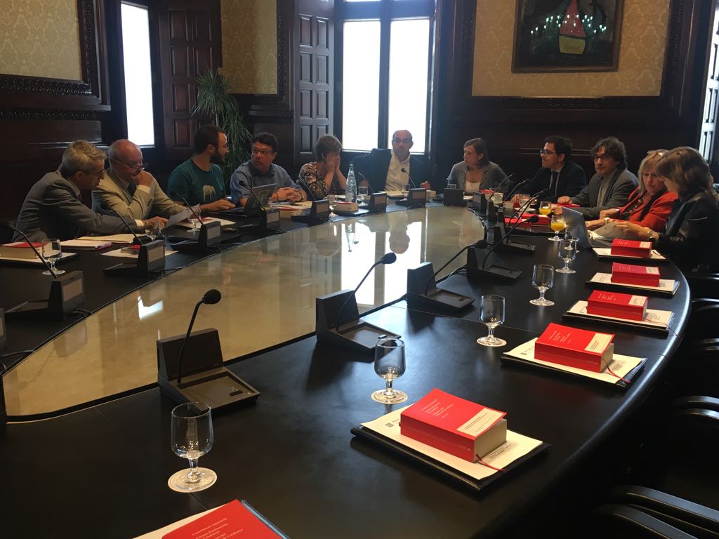 El Parlament mantiene el pleno de la semana que viene a pesar de la campaña