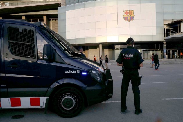 Mossos Escuadra Barça Camp Nou Efe