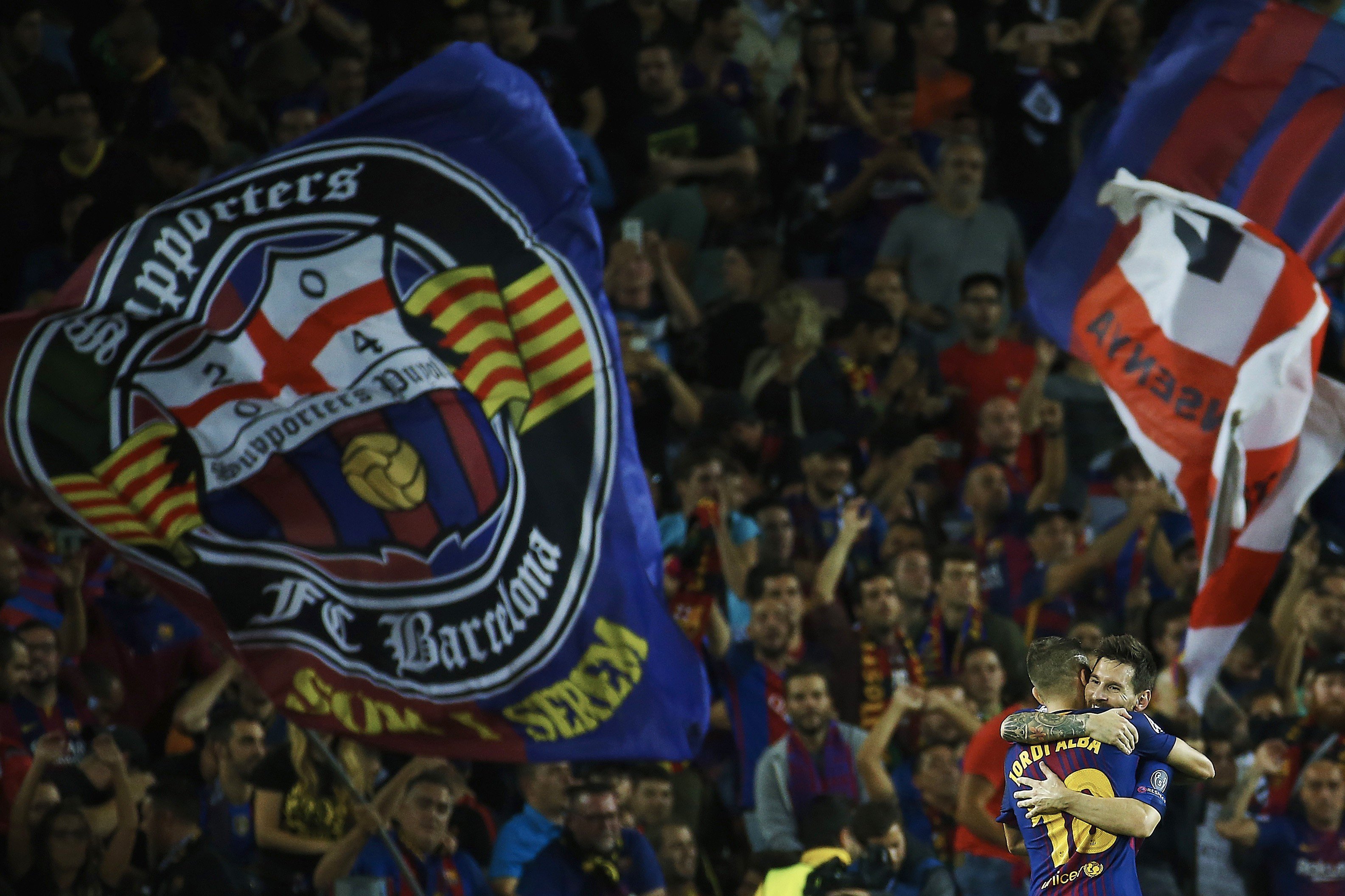 El Barça no cubre la demanda de abonos y amplía la venta a los socios sin pase en Montjuïc