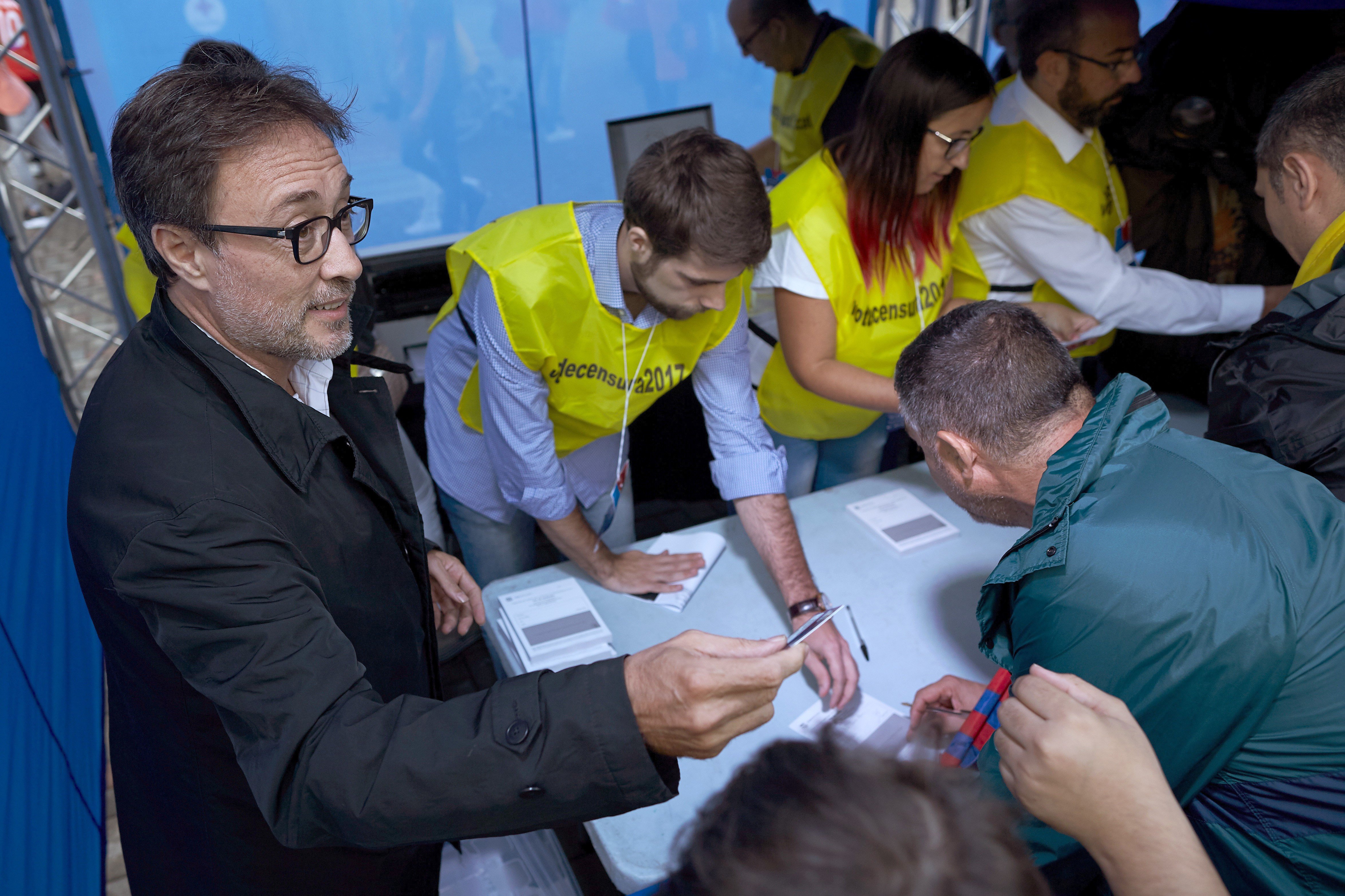 La moció de censura impulsada per Benedito s'apropa a les 7.000 firmes