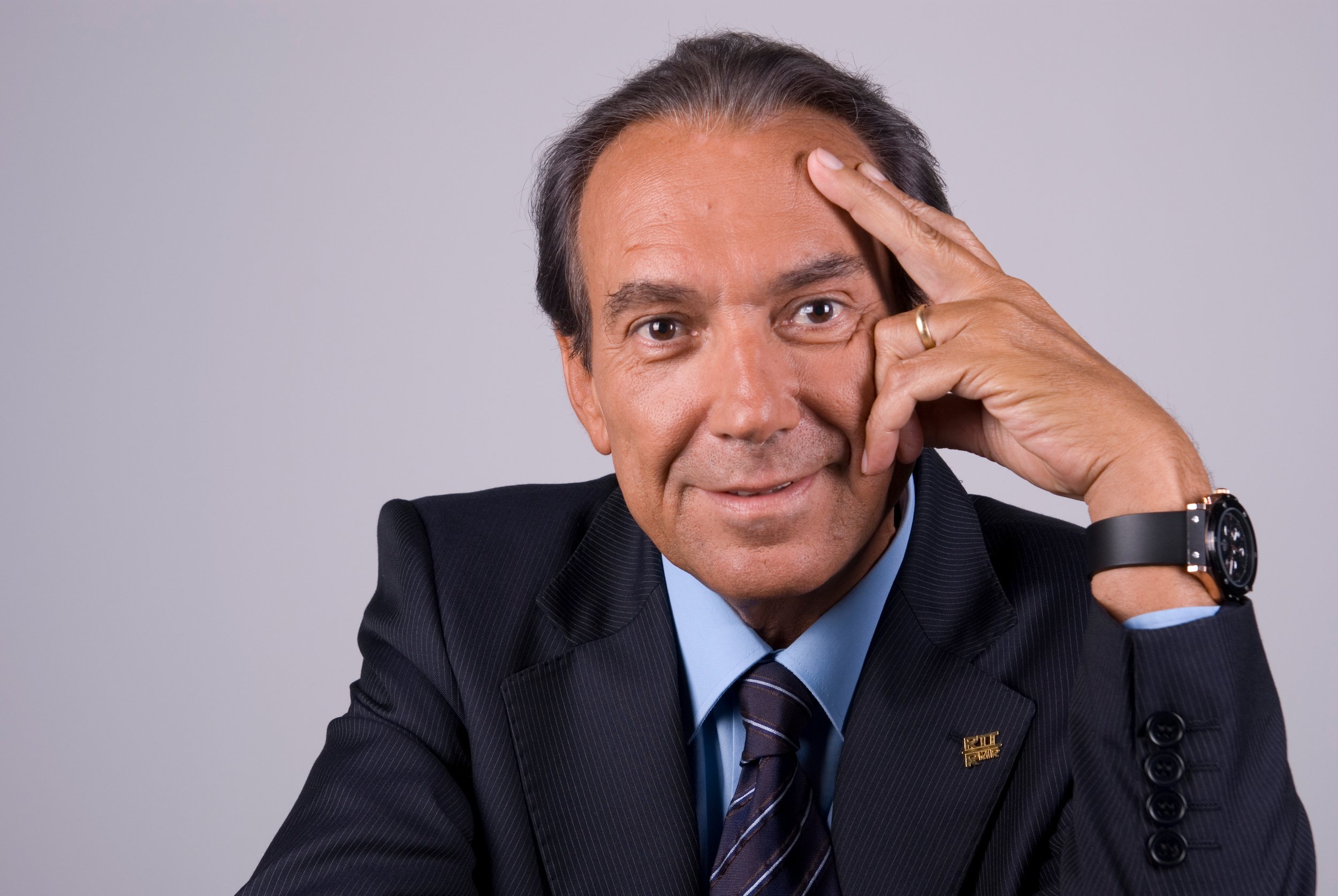 Justo Molinero llama a la participación en el referéndum del 1-O