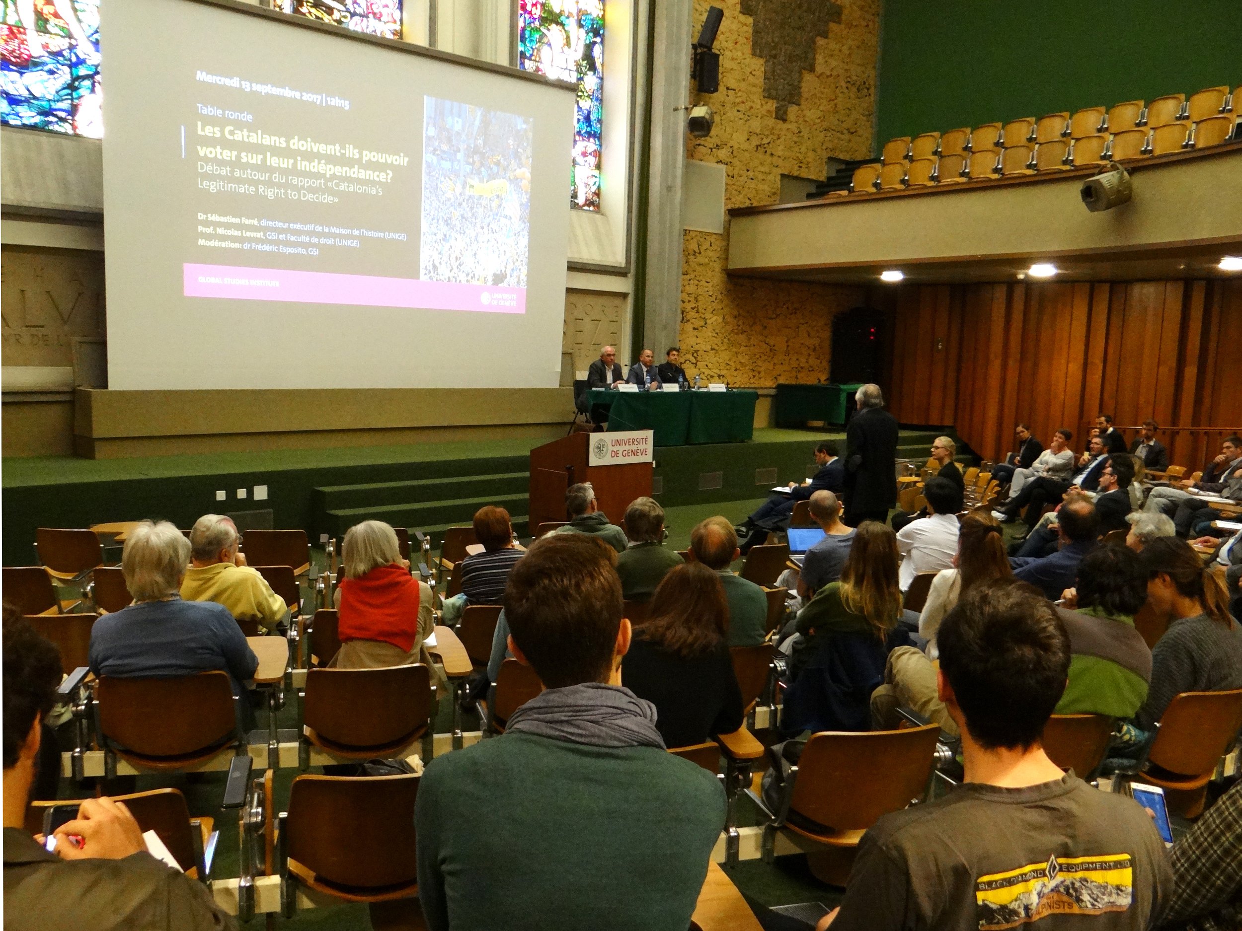 La Universitat de Ginebra debat sobre el dret a decidir dels catalans