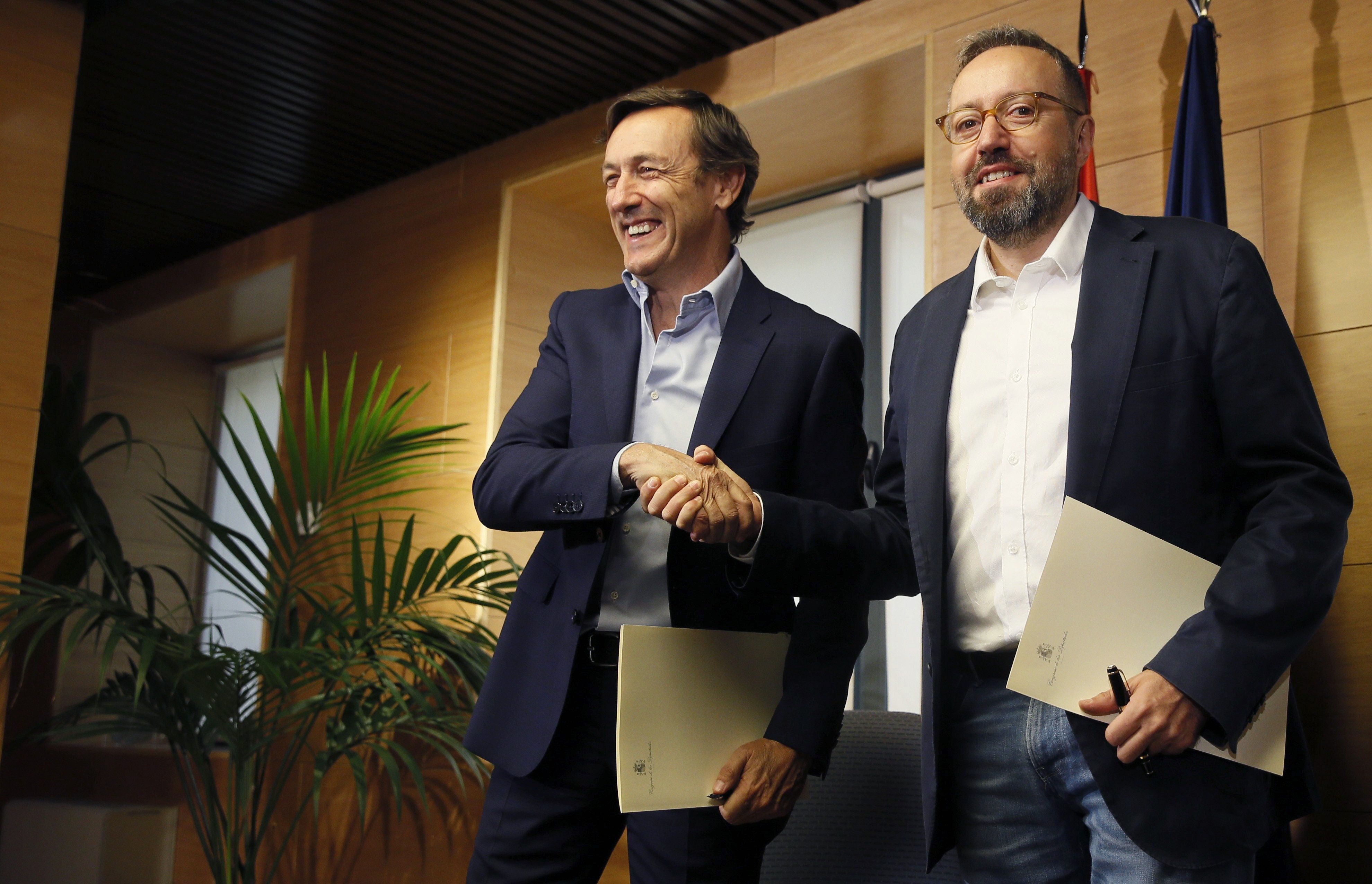 PP y C's empiezan a negociar la investidura "sin líneas rojas"