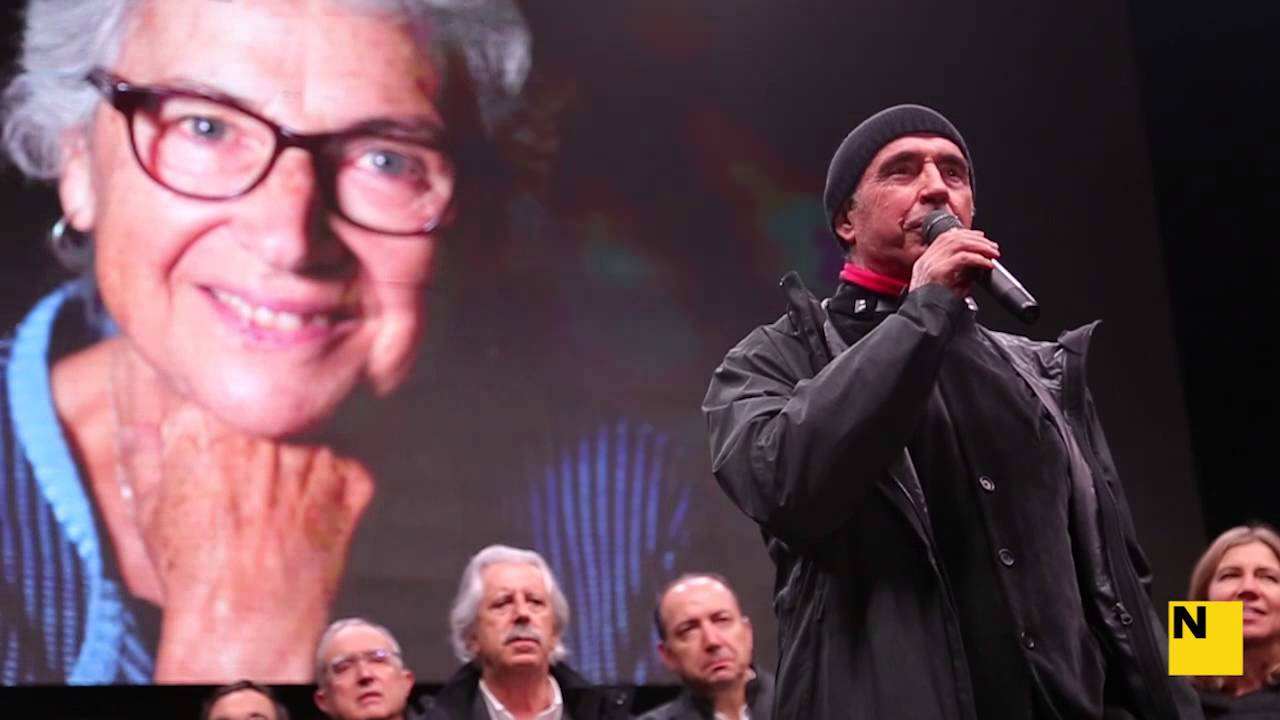 VÍDEO: Lluís Llach canta 'Abril 74' per Muriel Casals