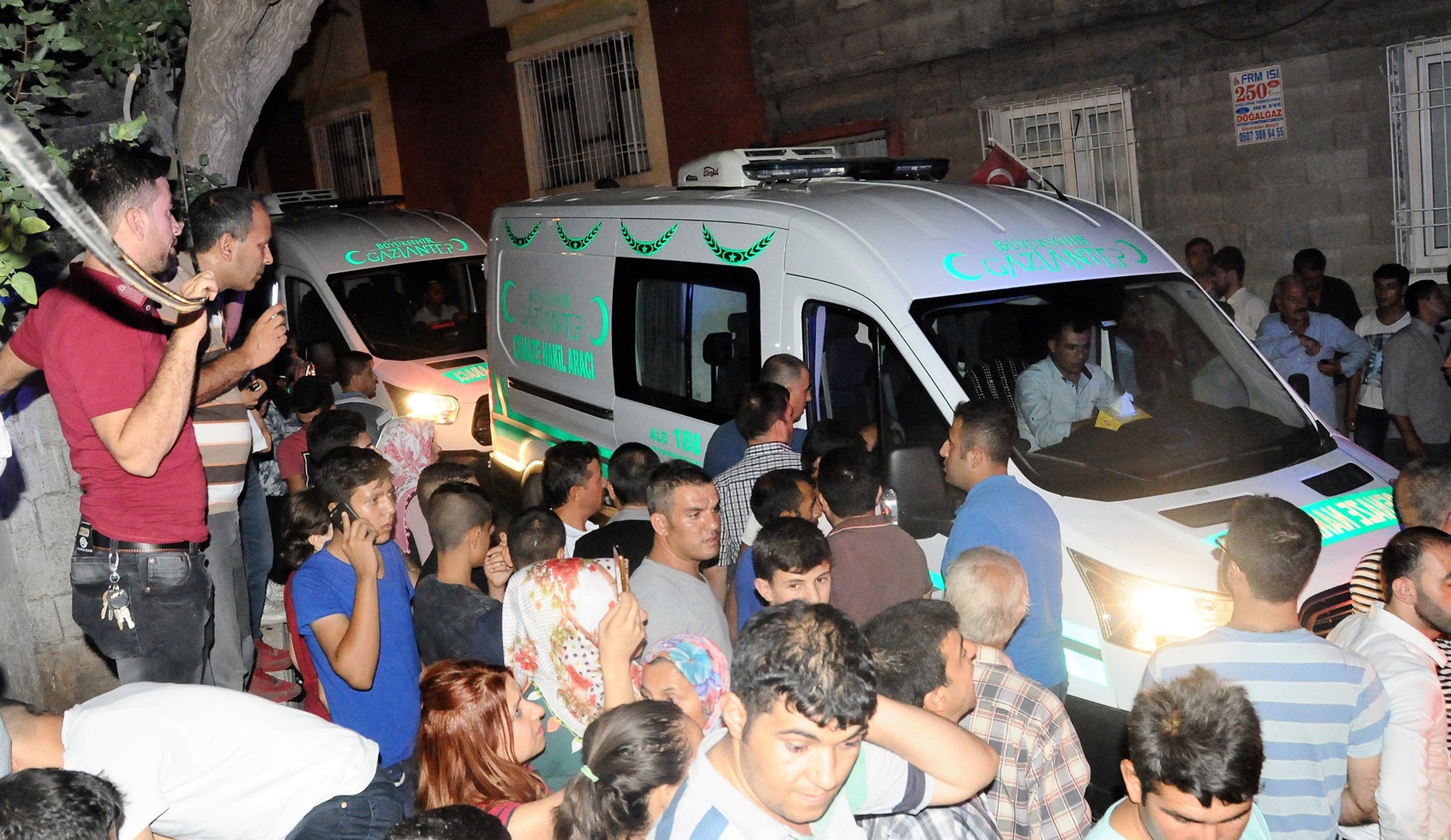 Ya son 50 los muertos en el atentado suicida de Turquía