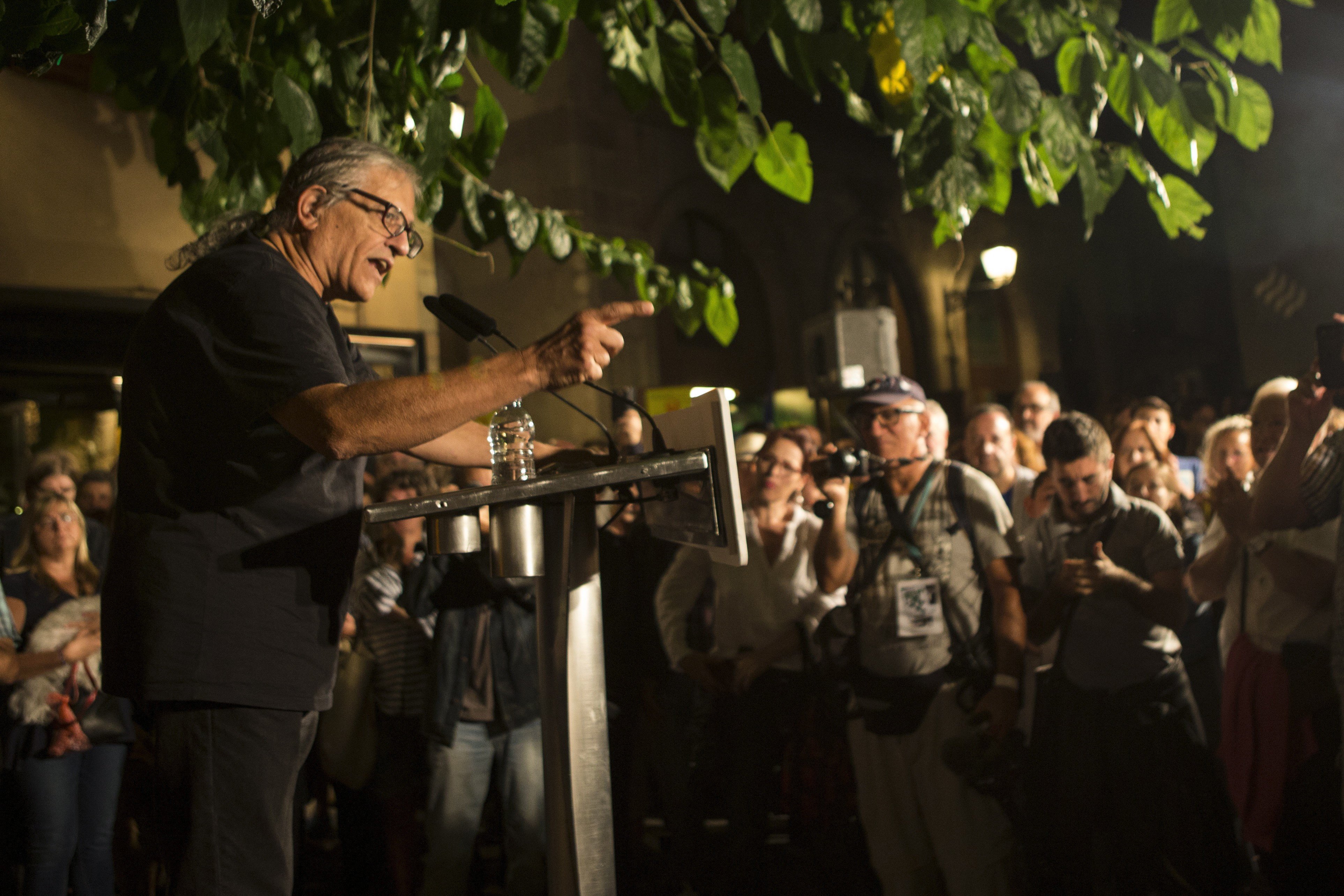 El mensaje de Cotarelo a los "españoles fascistas difamadores"