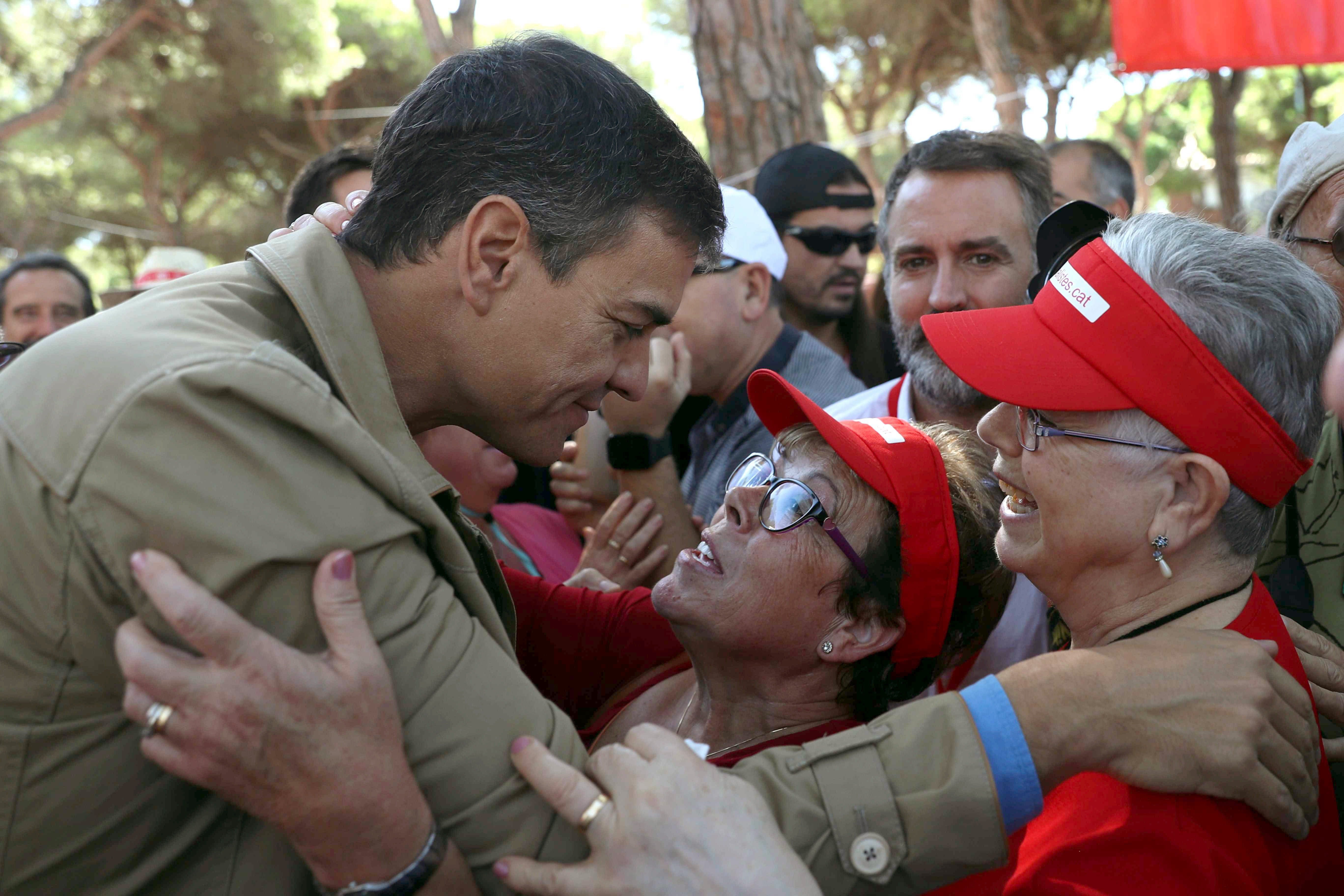 Pedro Sánchez, sobre l'1-O: "En diuen democràcia i no ho és"