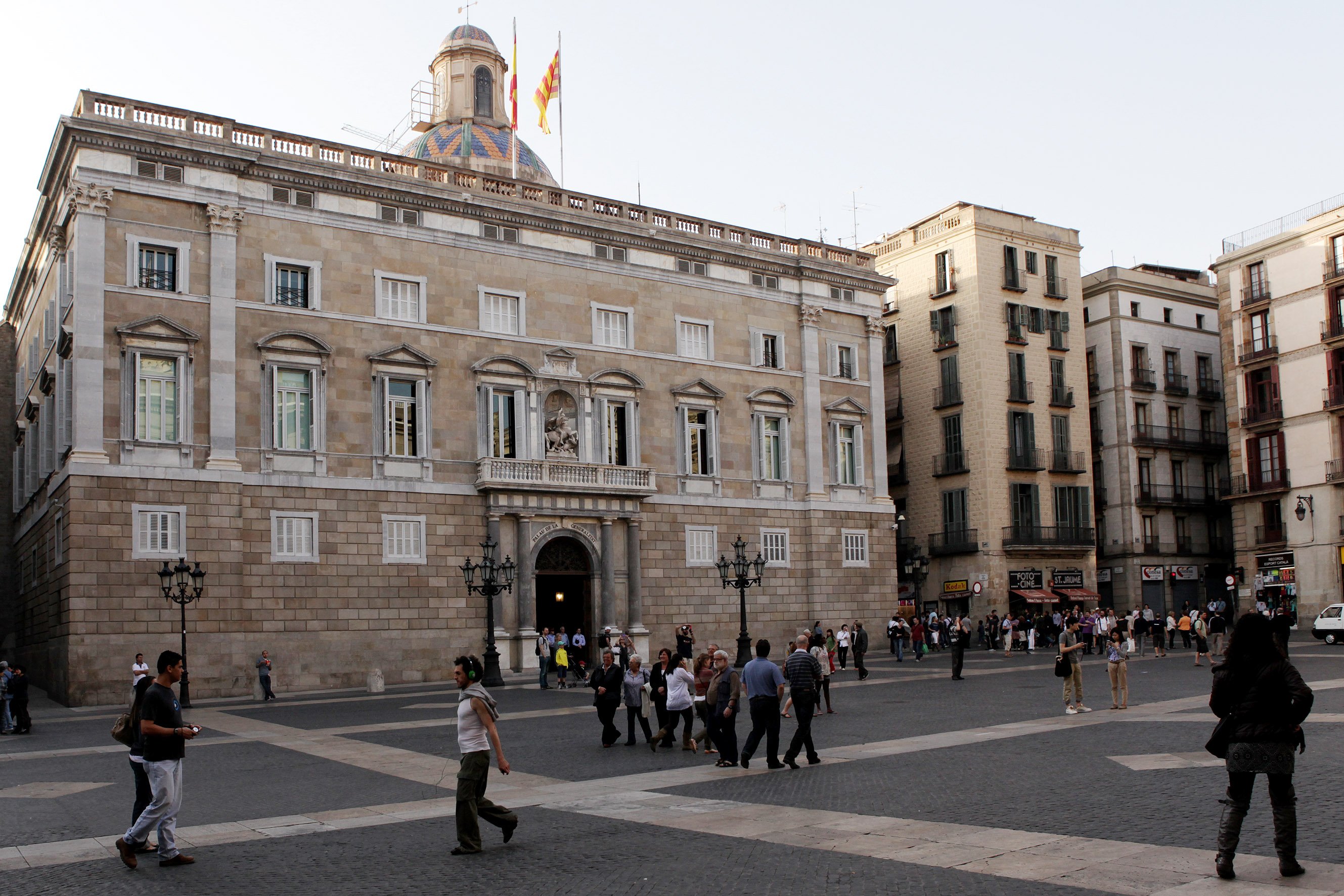 El Gobierno español ordena publicar en el DOGC el nombramiento de los nuevos consellers