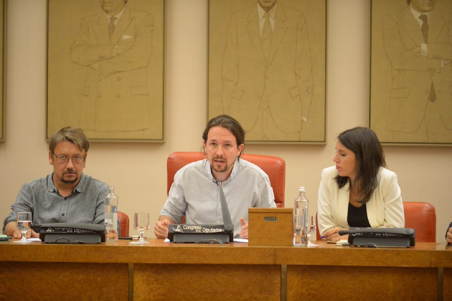 Iglesias denuncia que la respuesta de Rajoy al 1-O pone en peligro la democracia