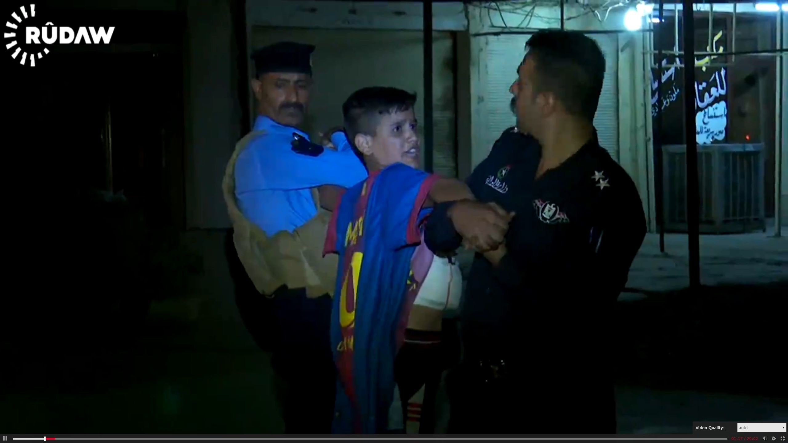 Detenen un nen amb cinturó bomba que vestia la samarreta del Barça