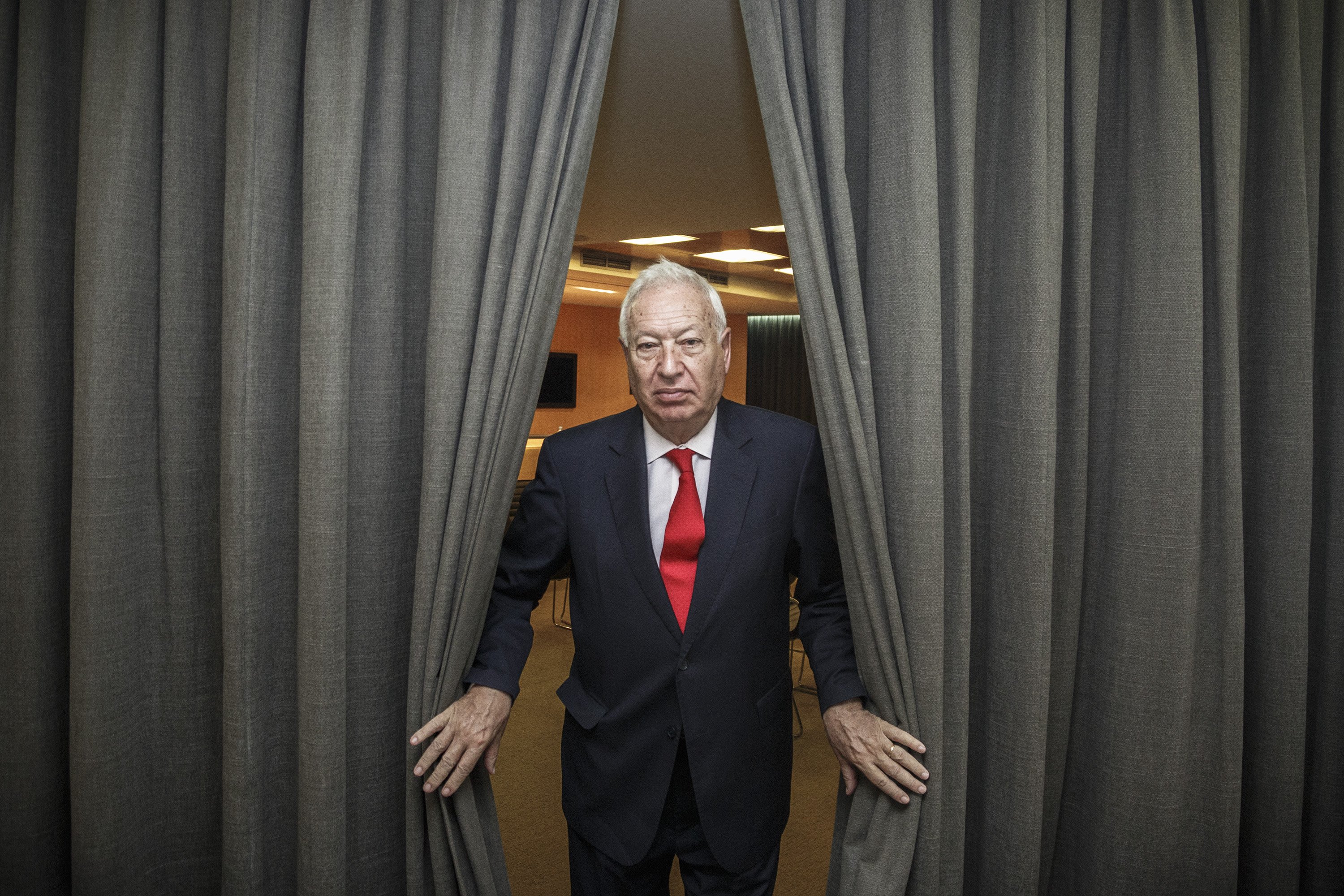 Margallo habría recibido una pensión de jubilación mientras cobraba como ministro