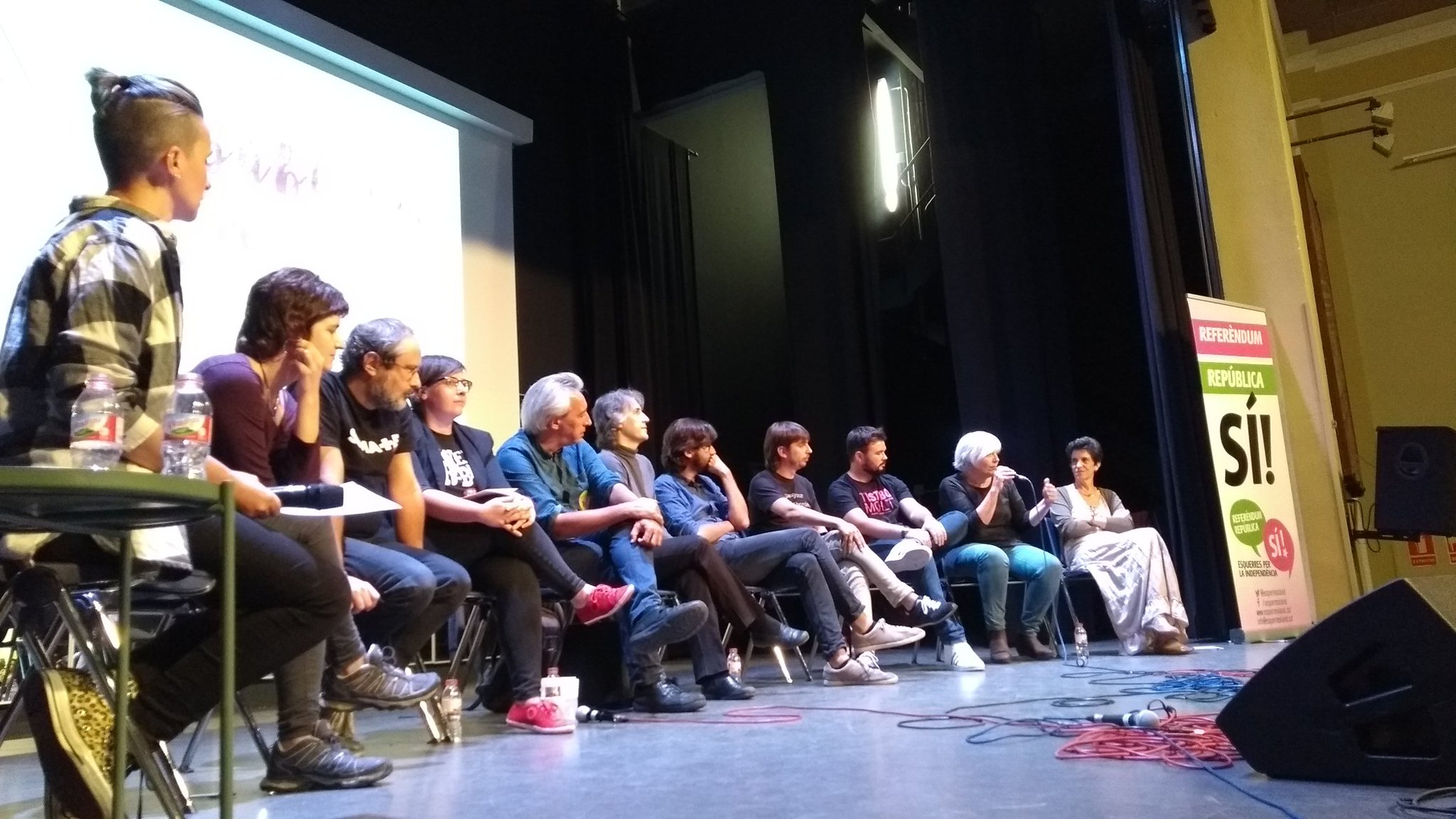 Boya pide a Colau emular a la alcaldesa de Badalona: "Ada, sé más Dolors"