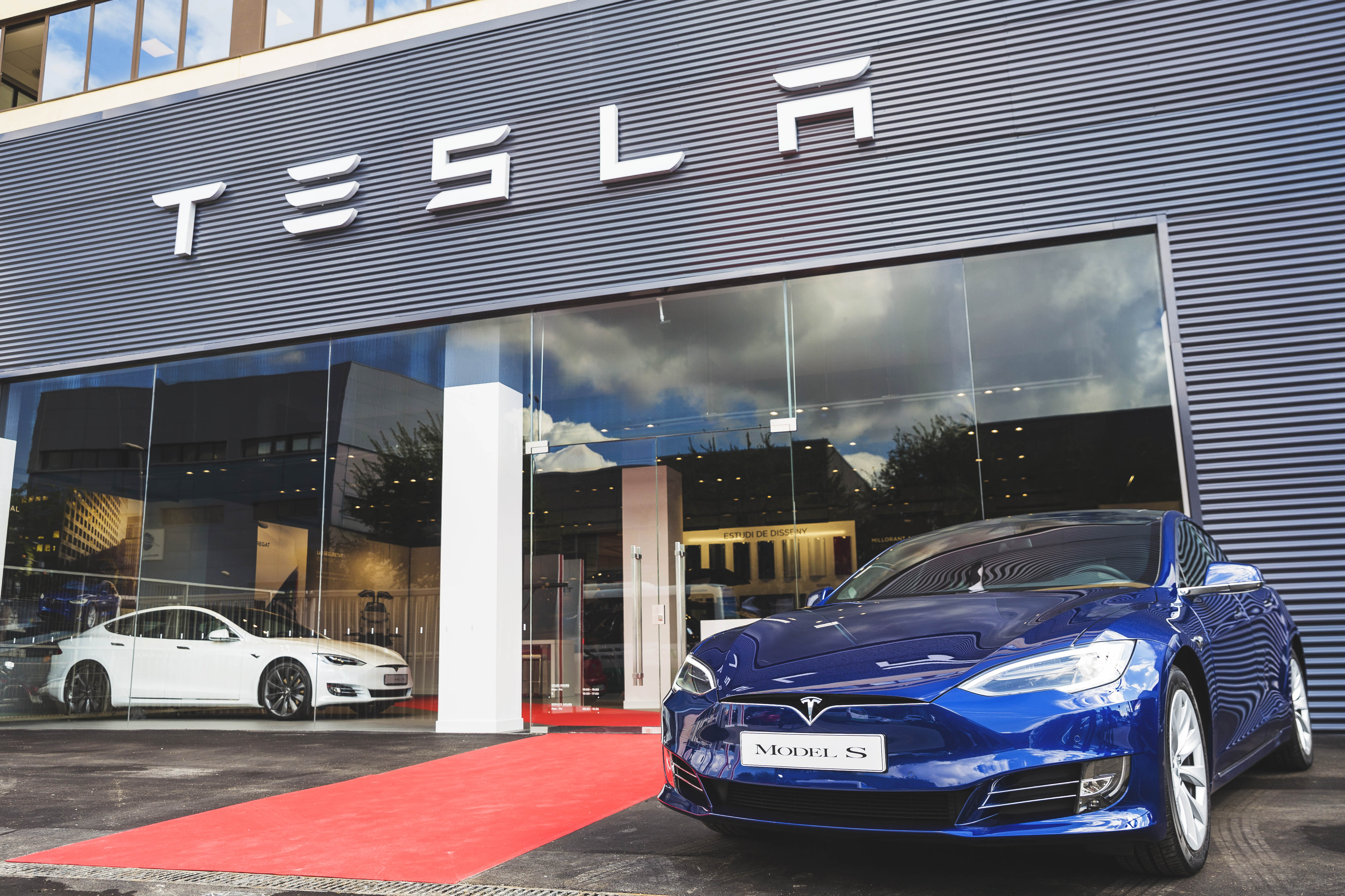 La revolución de Tesla llega a Barcelona con su primera tienda