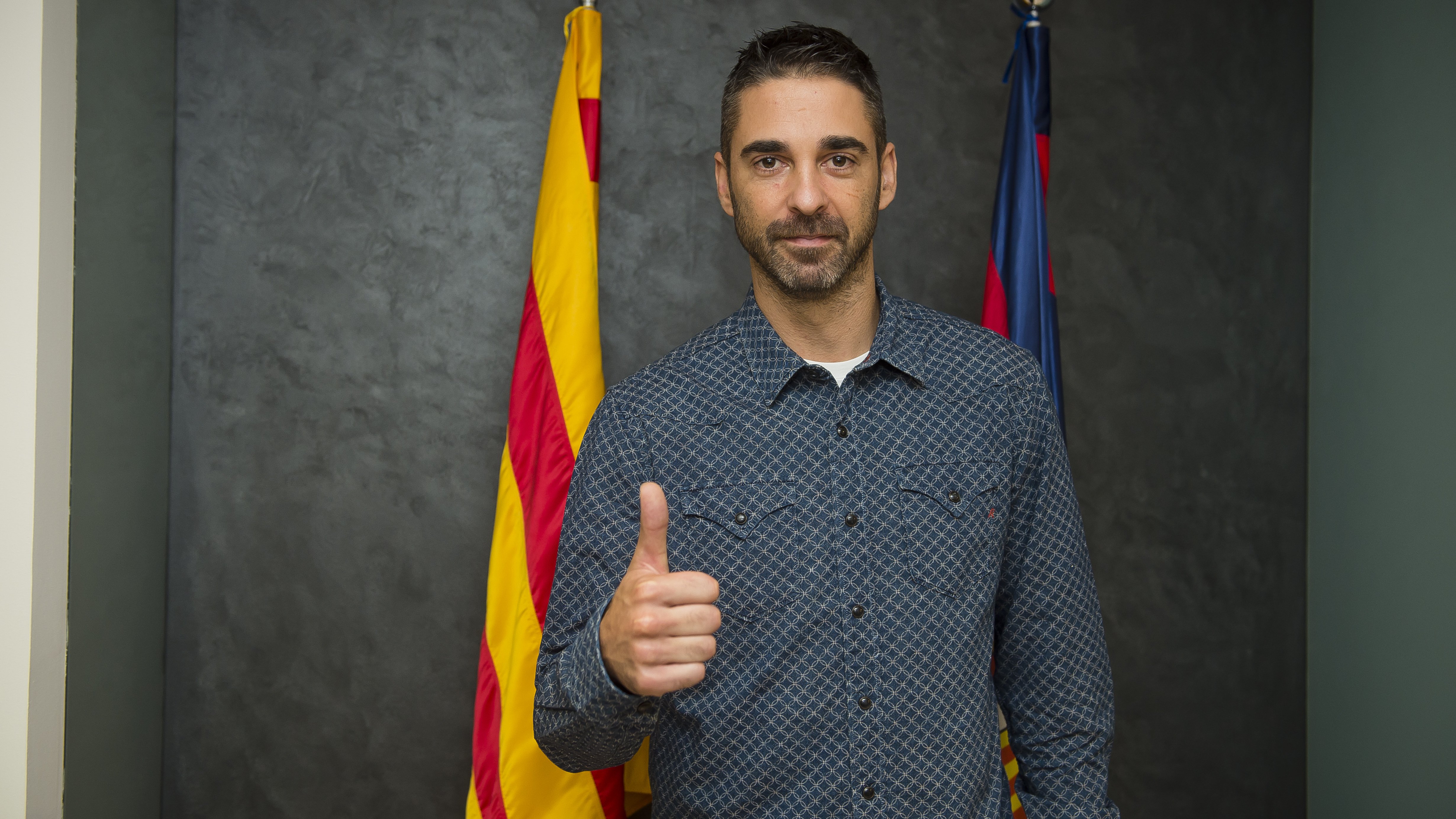 Navarro seguirá diez años más en el Barça