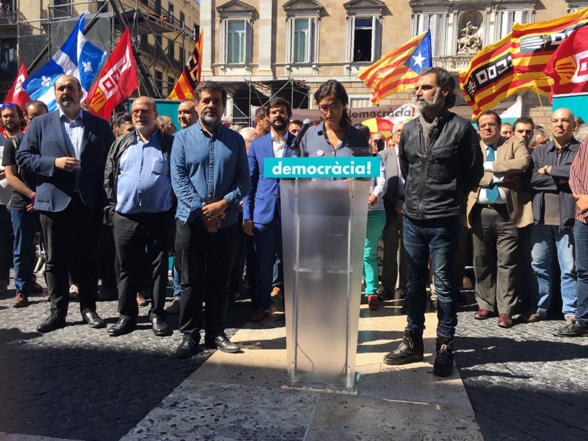 Pro-independence organisations call for rallies against Civil Guard's "coup d'état"