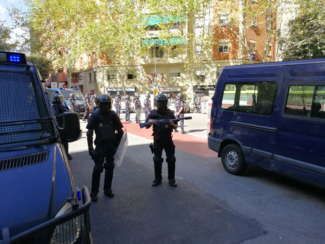 La Policia va disparar bales de fogueig per obrir-se pas a la seu de la CUP