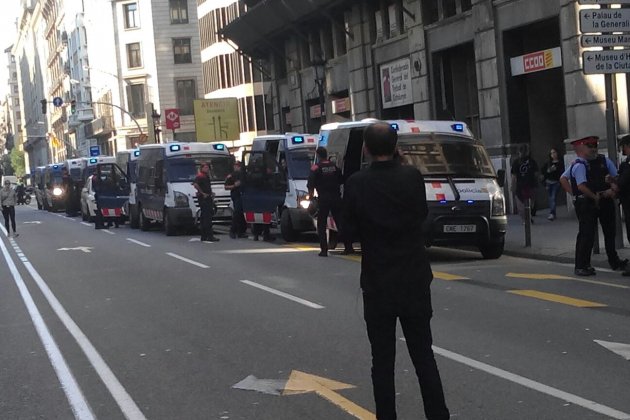 Arriben més mossos a Exteriors / Gustau Nerín