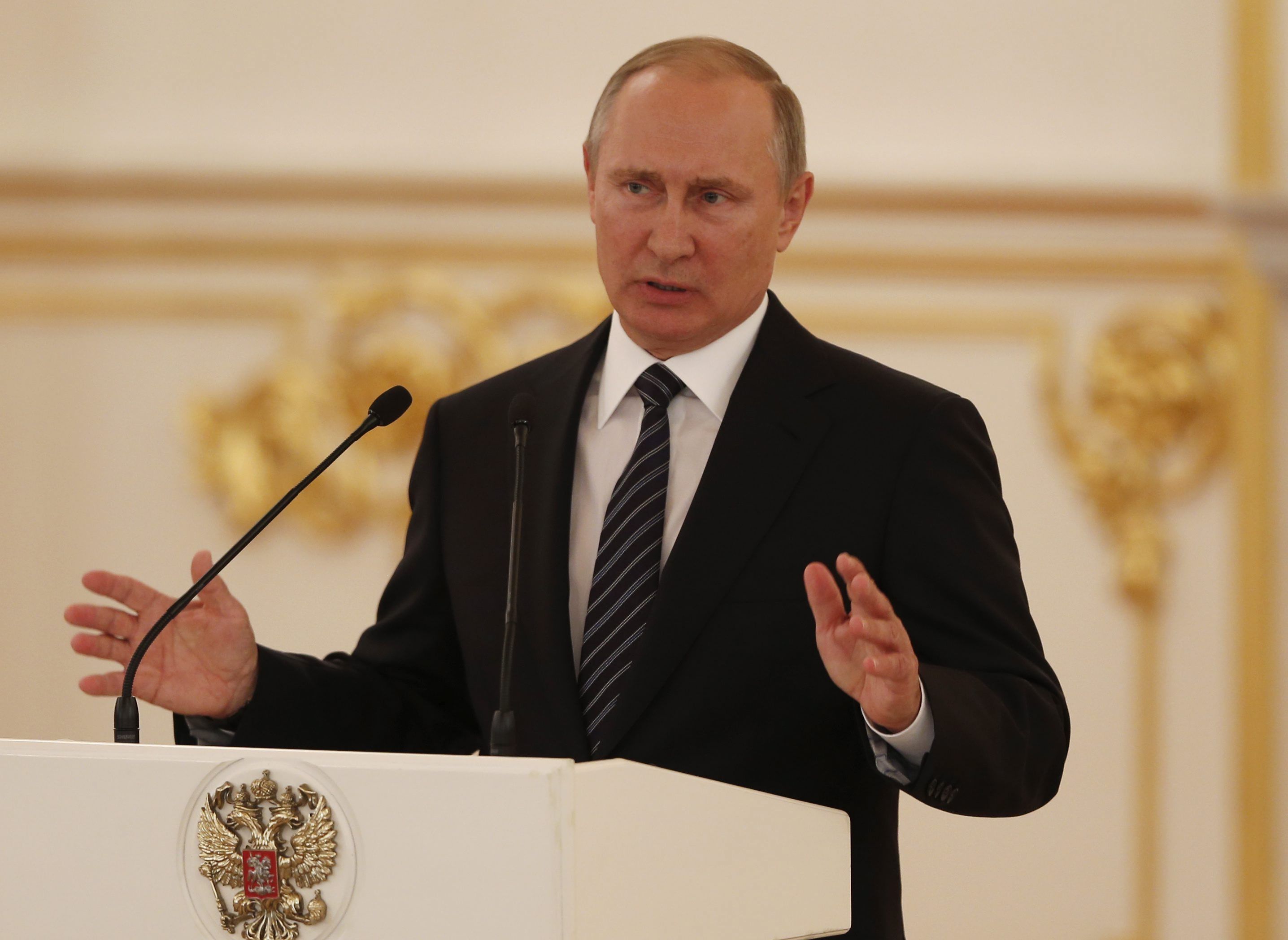 Putin qualifica d'"agressió" l’atac dels Estats Units contra la base aèria de Síria