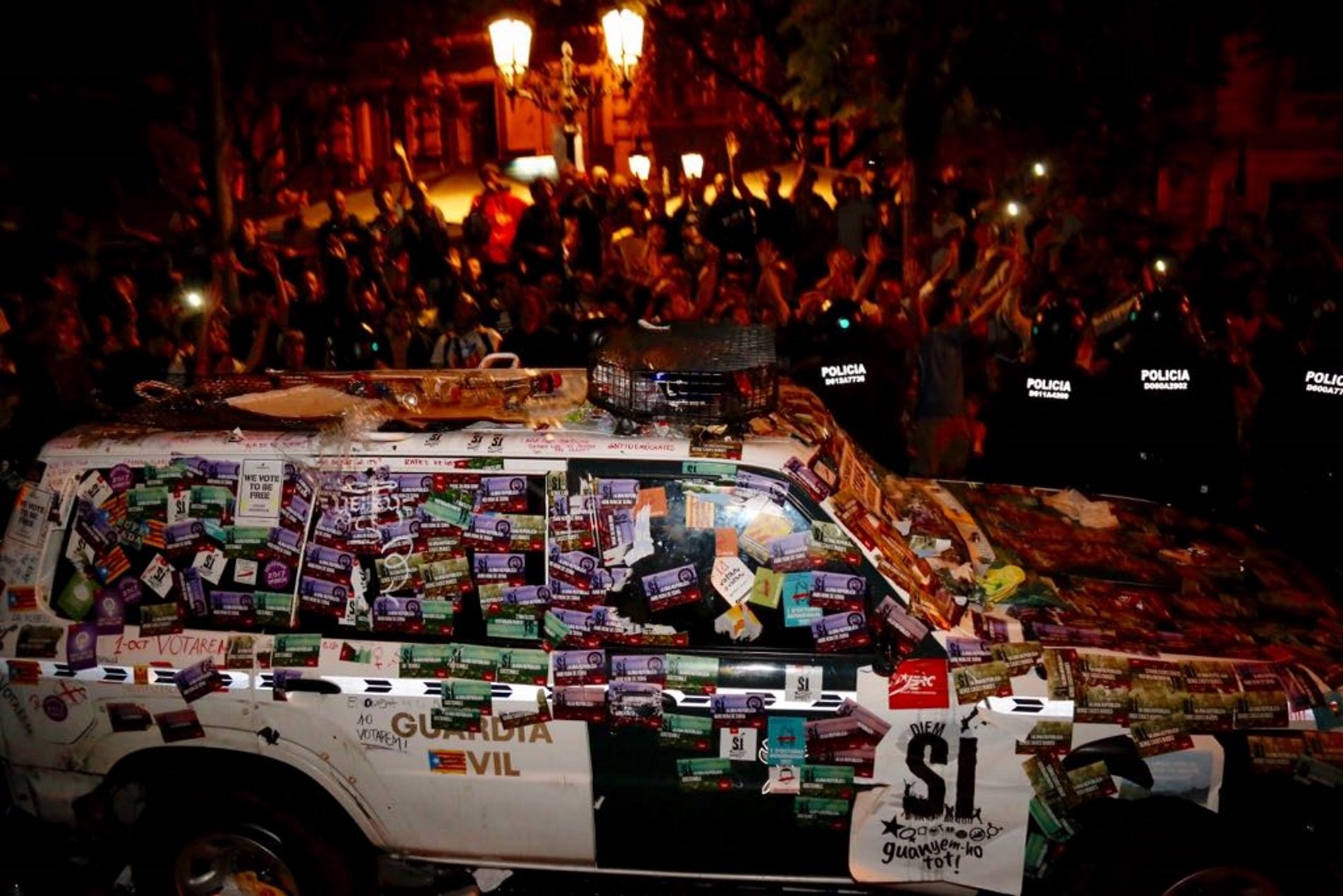 La jueza libera de la prisión a la intendente de los Mossos pero la obliga a comparecer cada 15 días