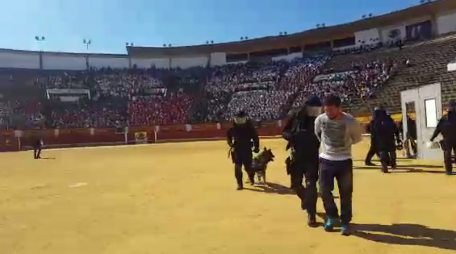 Violenta exhibición de los GEO ante 7.000 niños (y la red los anima a ir a Catalunya)