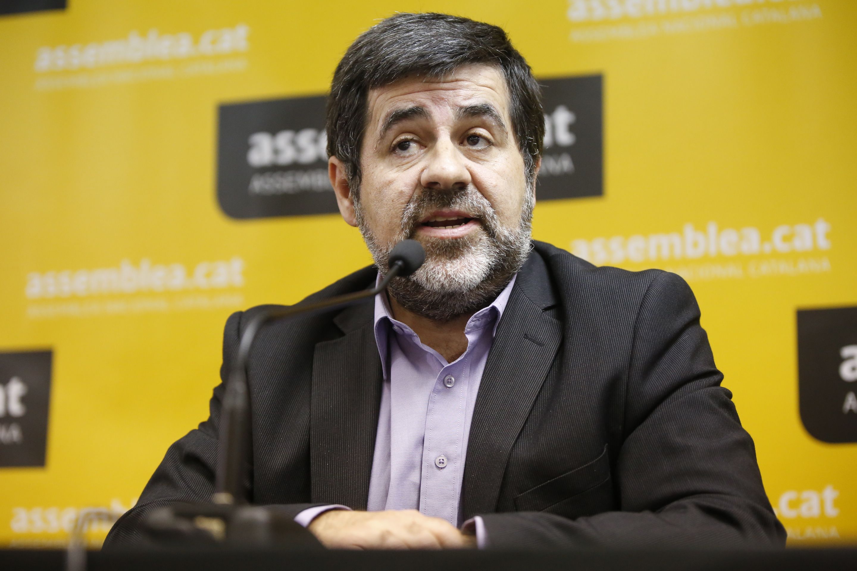 Sànchez pide a Forcadell que desacate una posible inhabilitación