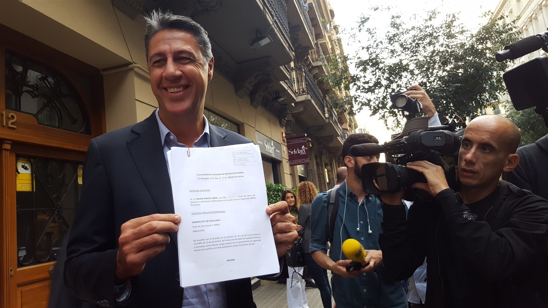 Albiol denuncia Puigdemont pel cens del referèndum