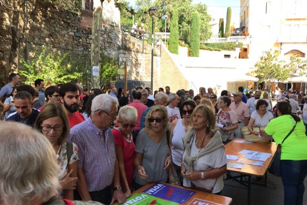 Crida per la Democràcia Tiana / Gemma Liñán