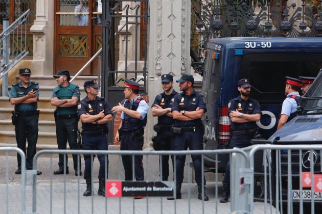 Guardia civil, Mossos y Policía Nacional Sergi Alcàzar