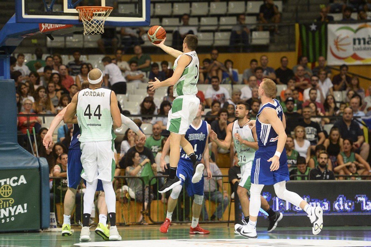 El mal tiempo obliga a aplazar el partido de Champions de la Penya
