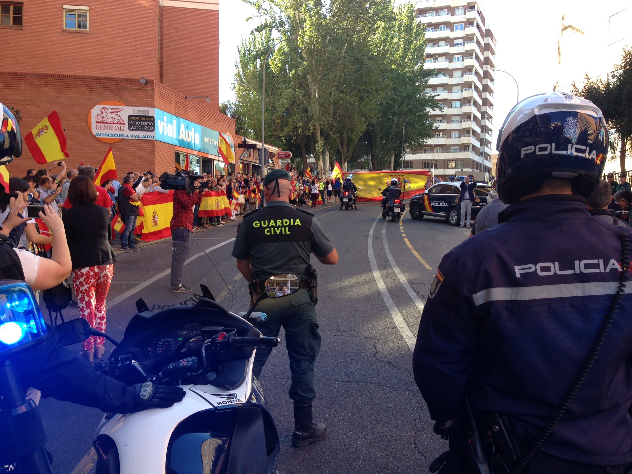 L’ajuntament de Guadalajara (PP) homenatja els guàrdies civils que van a Catalunya